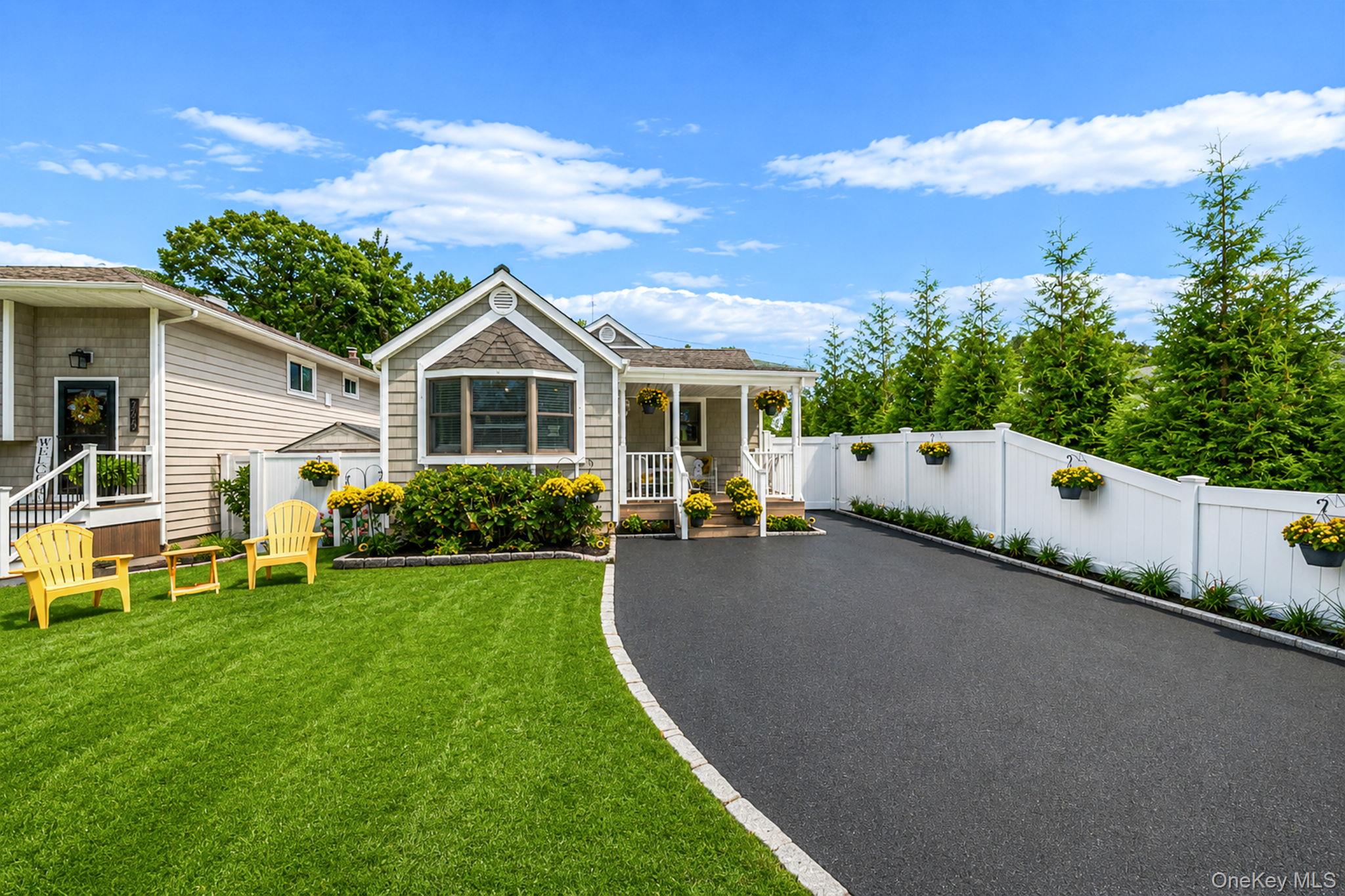 256 Deer Road – For Sale photo 2