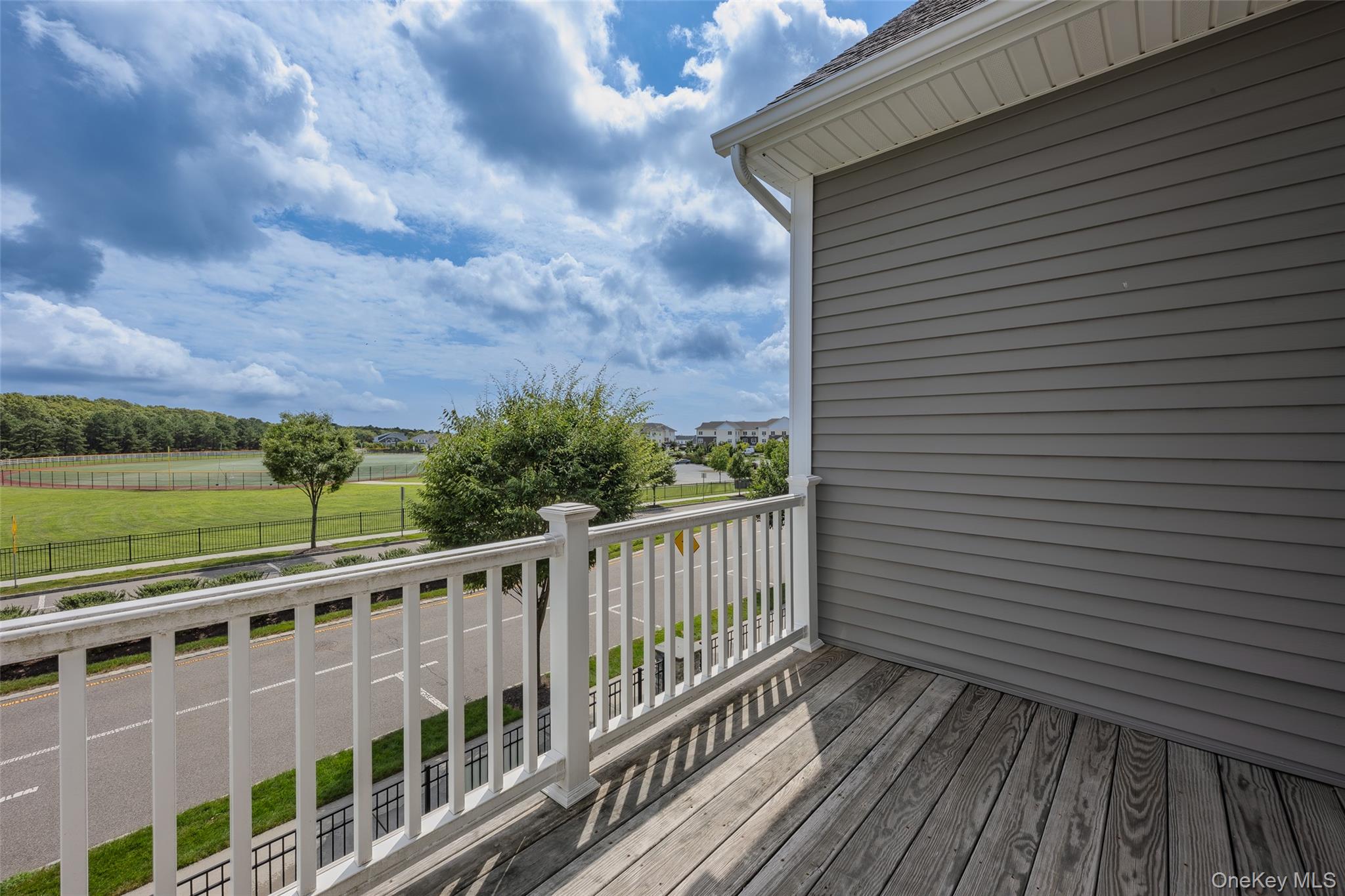 6 Grace Hall Lane – For Sale photo 36