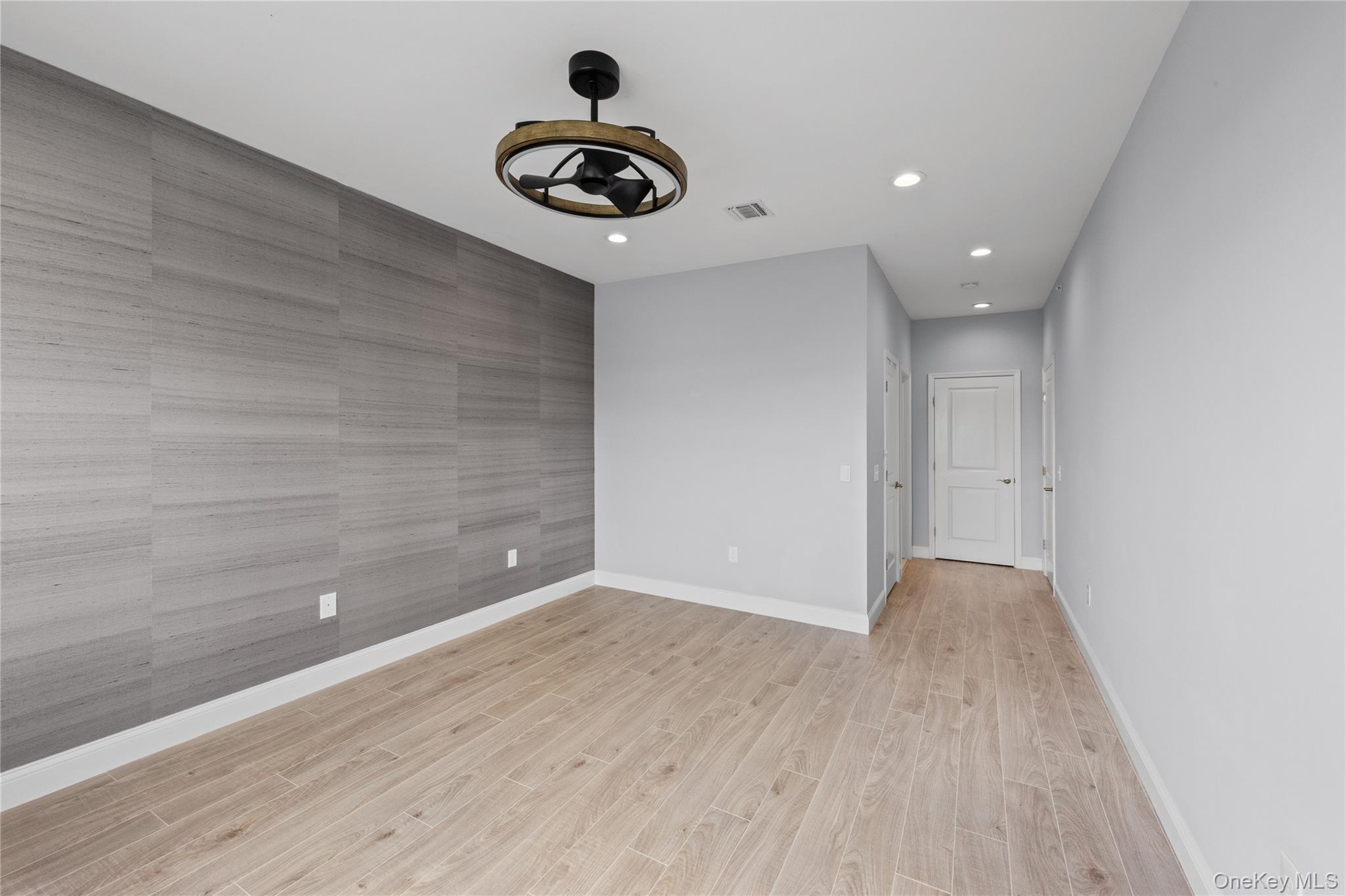 6 Grace Hall Lane – For Sale photo 23