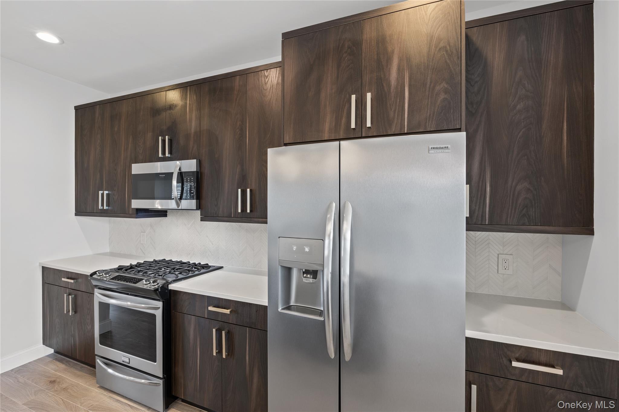 6 Grace Hall Lane – For Sale photo 19