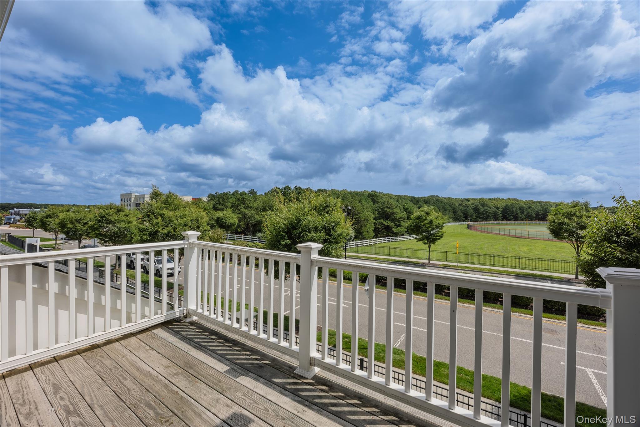 6 Grace Hall Lane – For Sale photo 34