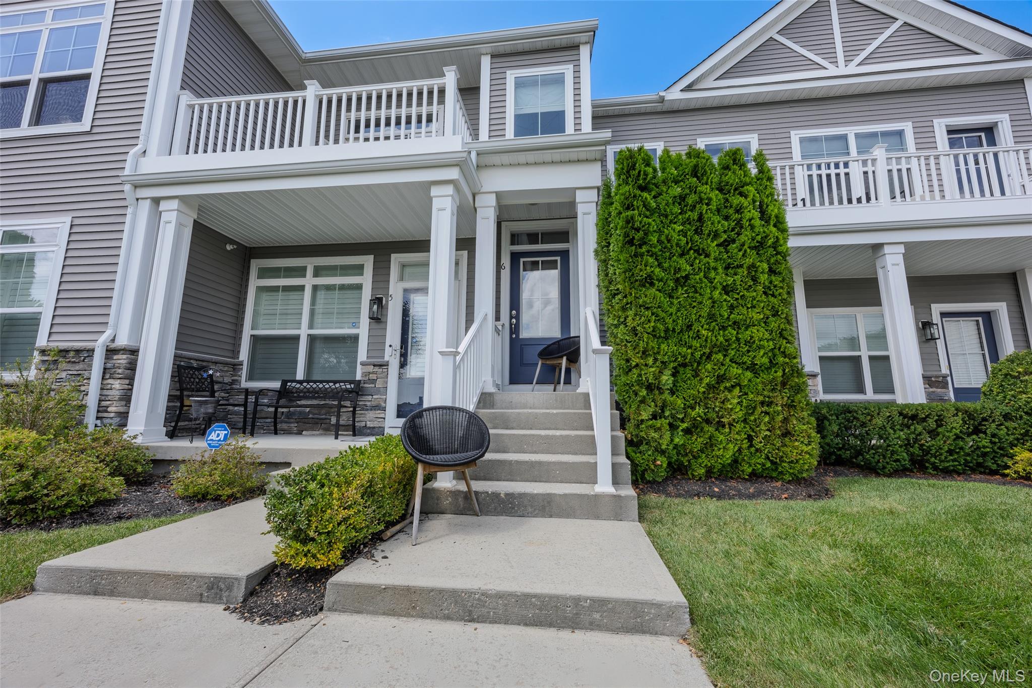 6 Grace Hall Lane – For Sale photo 3