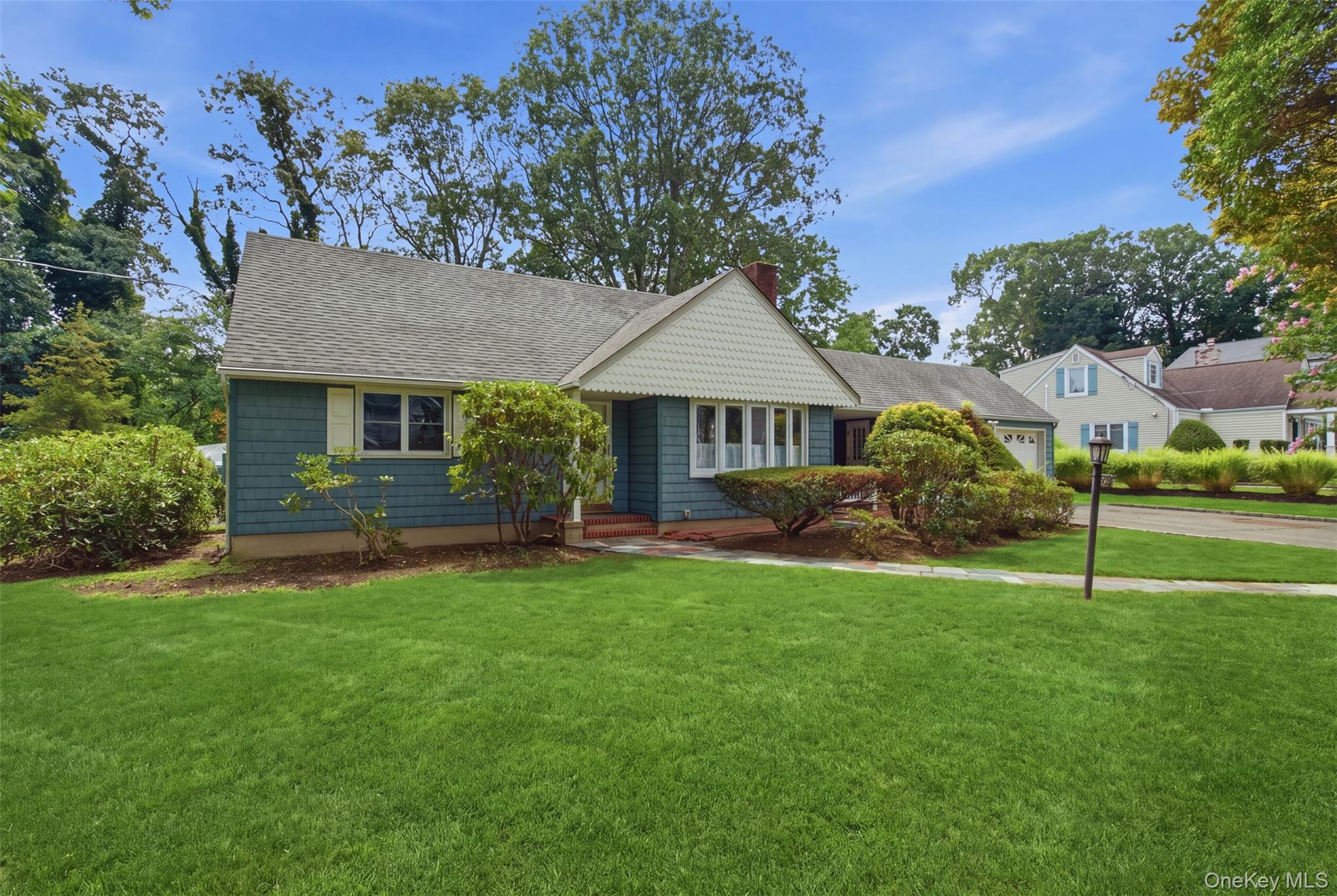 155 Hoover Place – For Sale photo 3