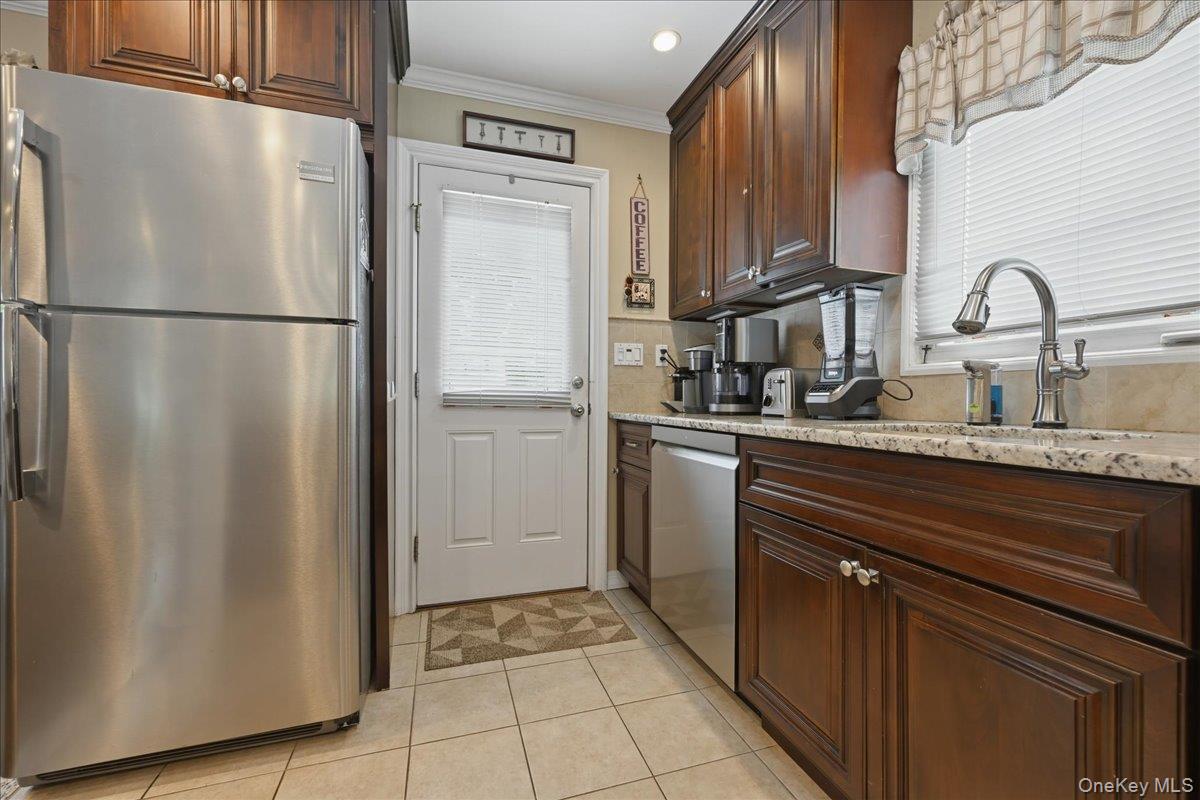 2977 Grand Boulevard – For Sale photo 9