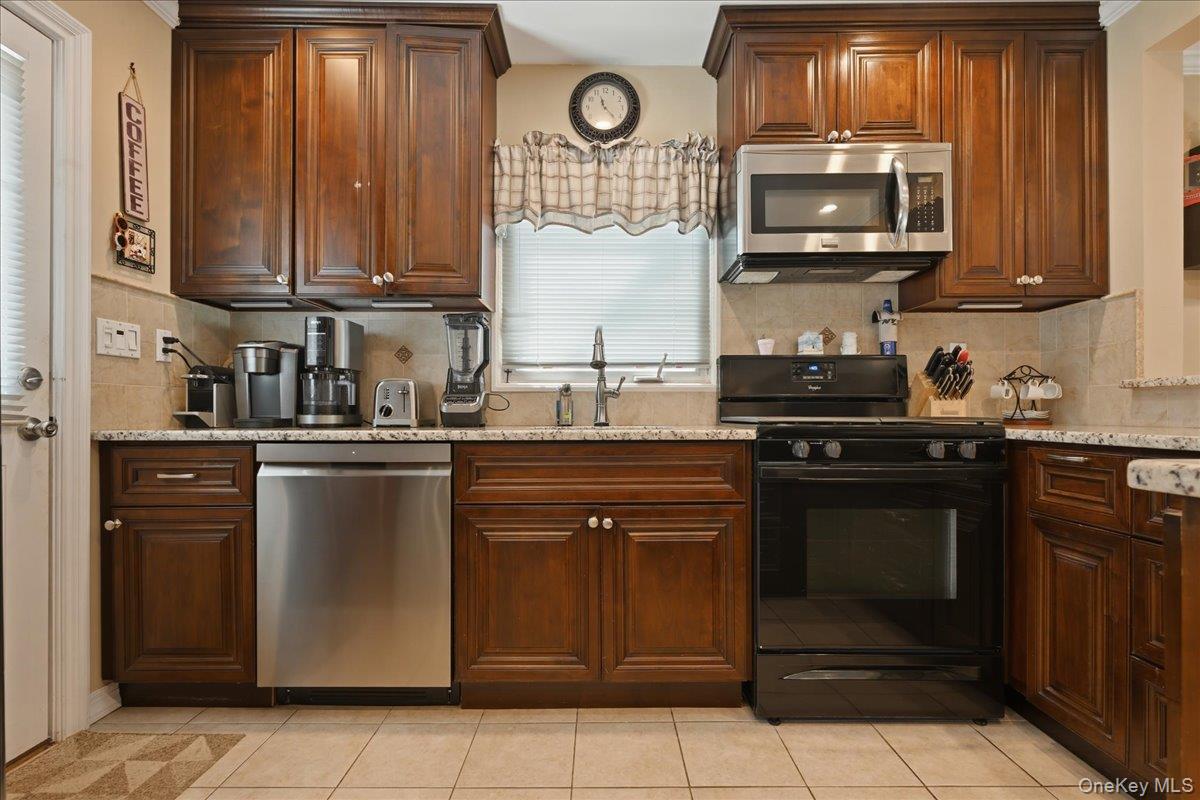 2977 Grand Boulevard – For Sale photo 8
