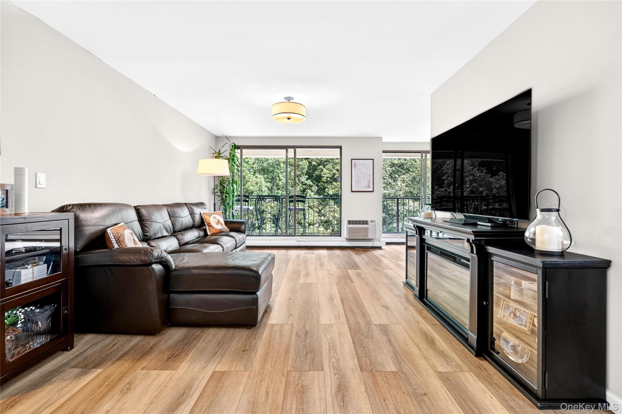 1 David Lane, Unit 8B photo 22