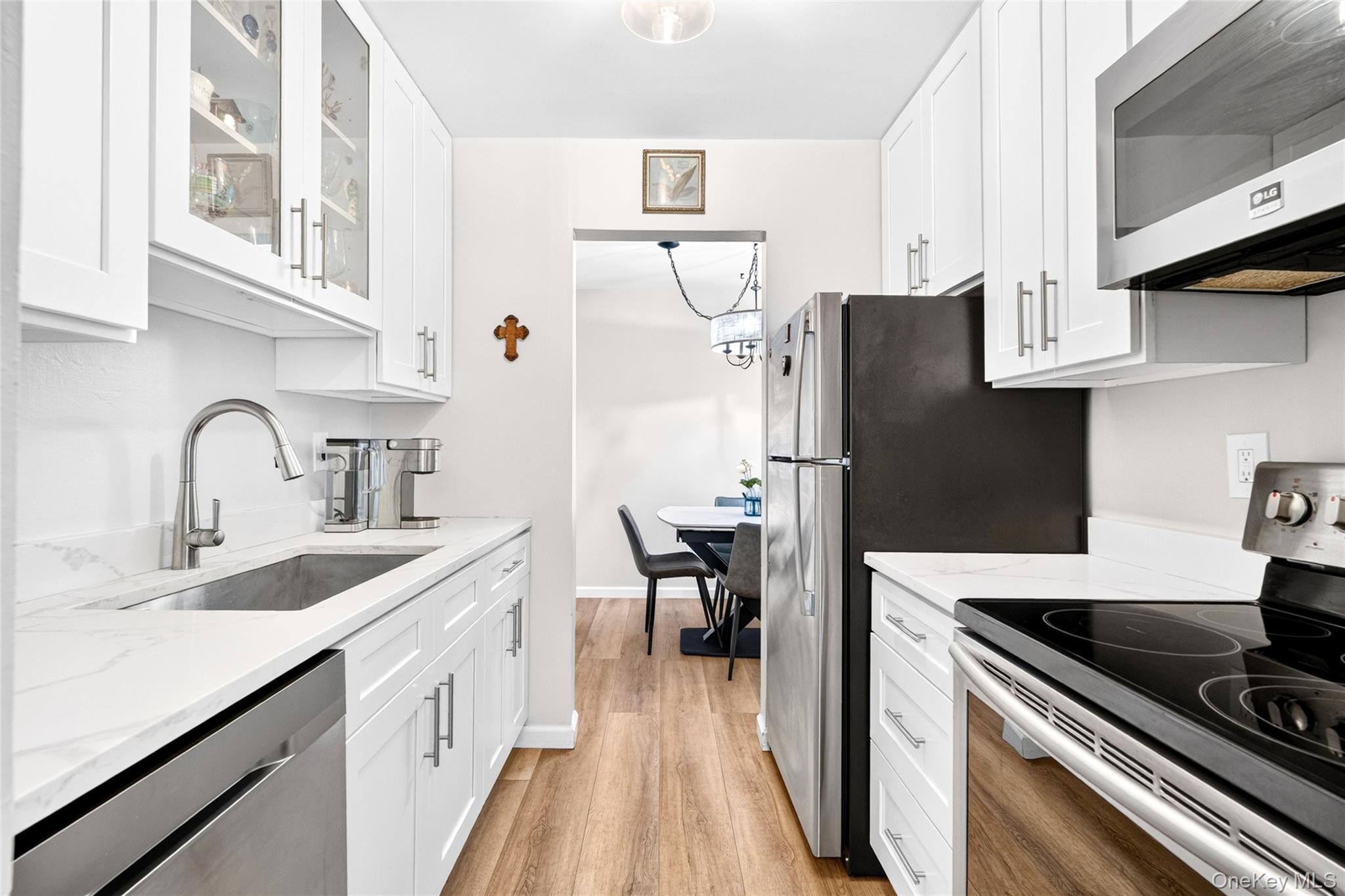 1 David Lane, Unit 8B photo 14