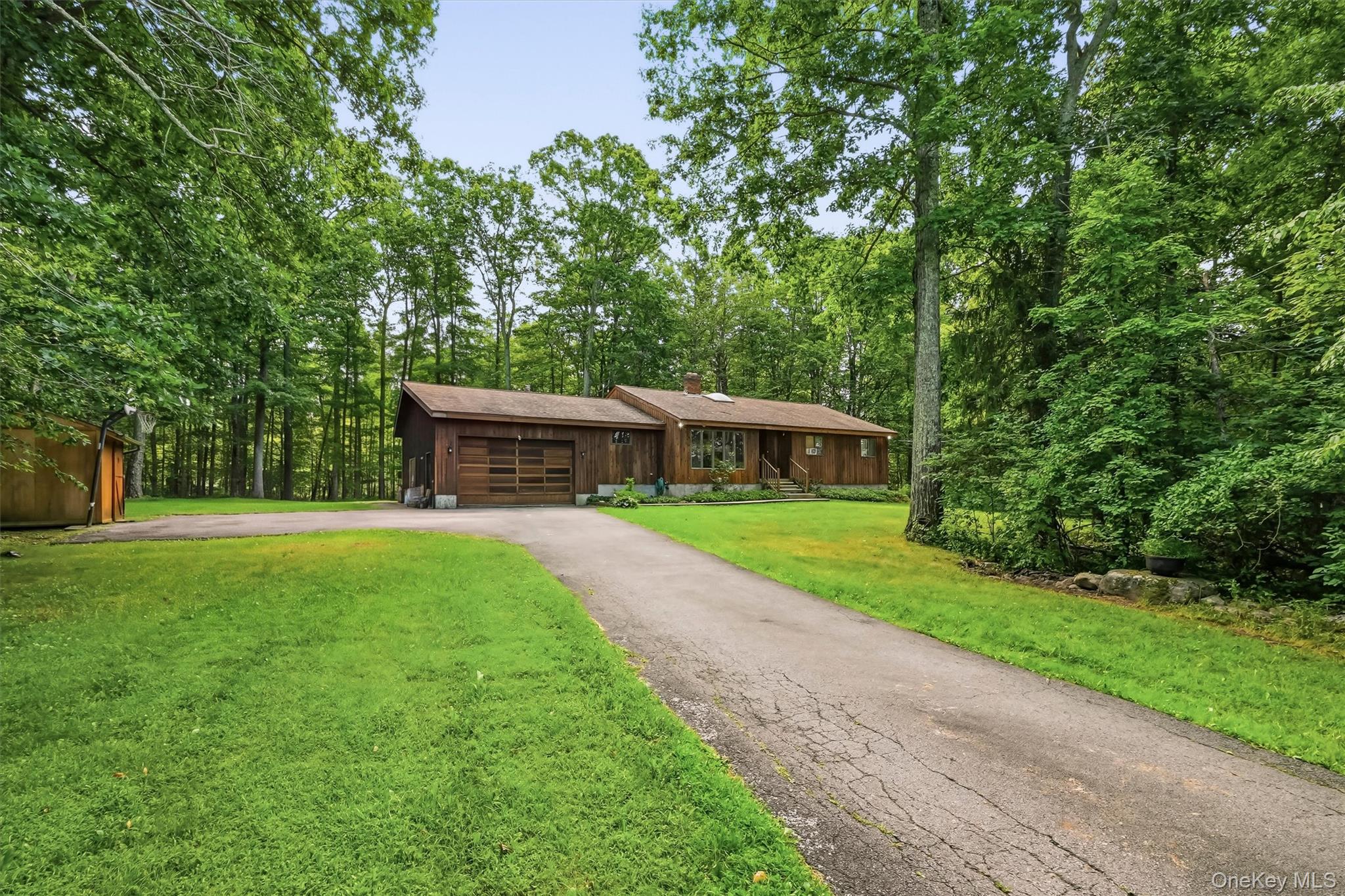 441 Burlingham Road – For Sale photo 4