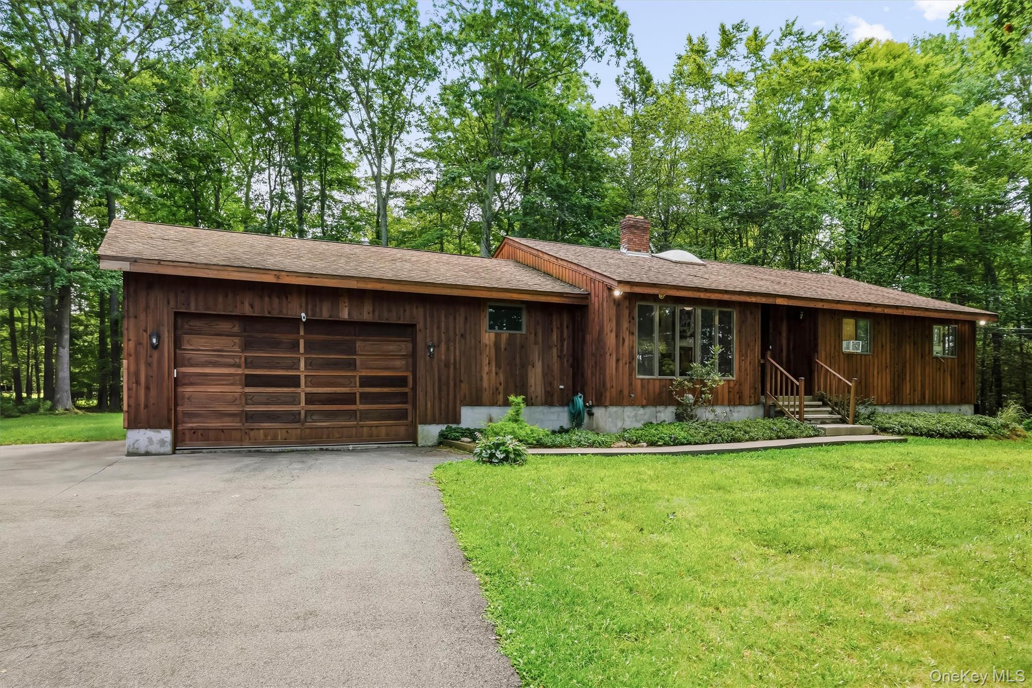 441 Burlingham Road – For Sale