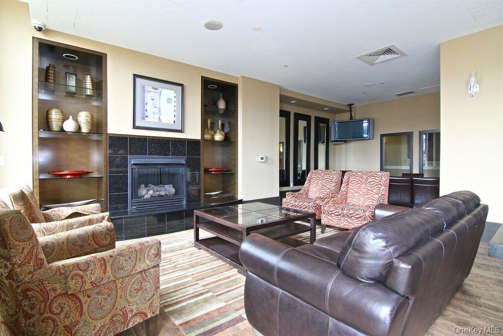300 Mamaroneck Avenue, Unit 201 photo 3
