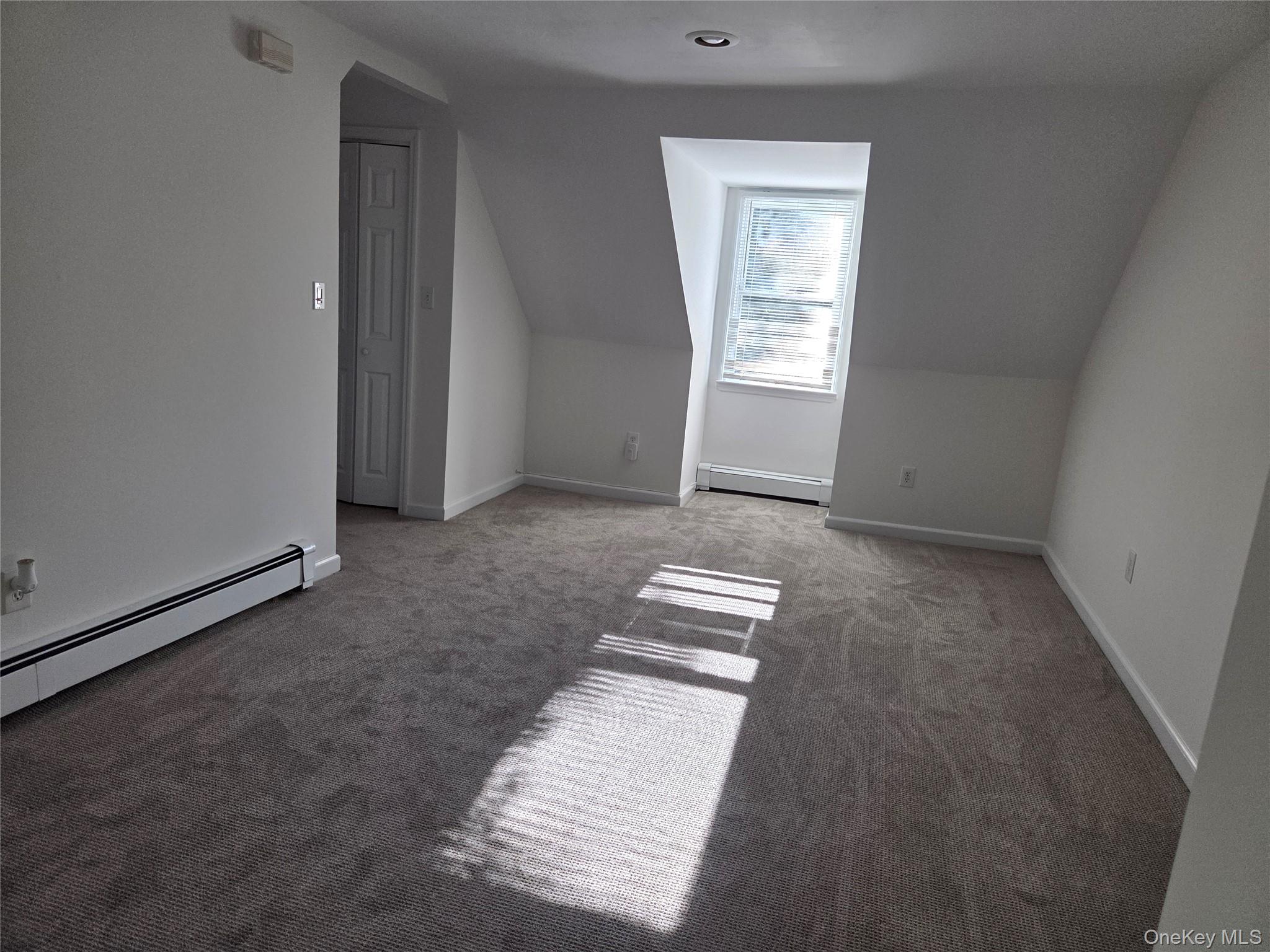 10 Irving Drive – For Rent photo 2