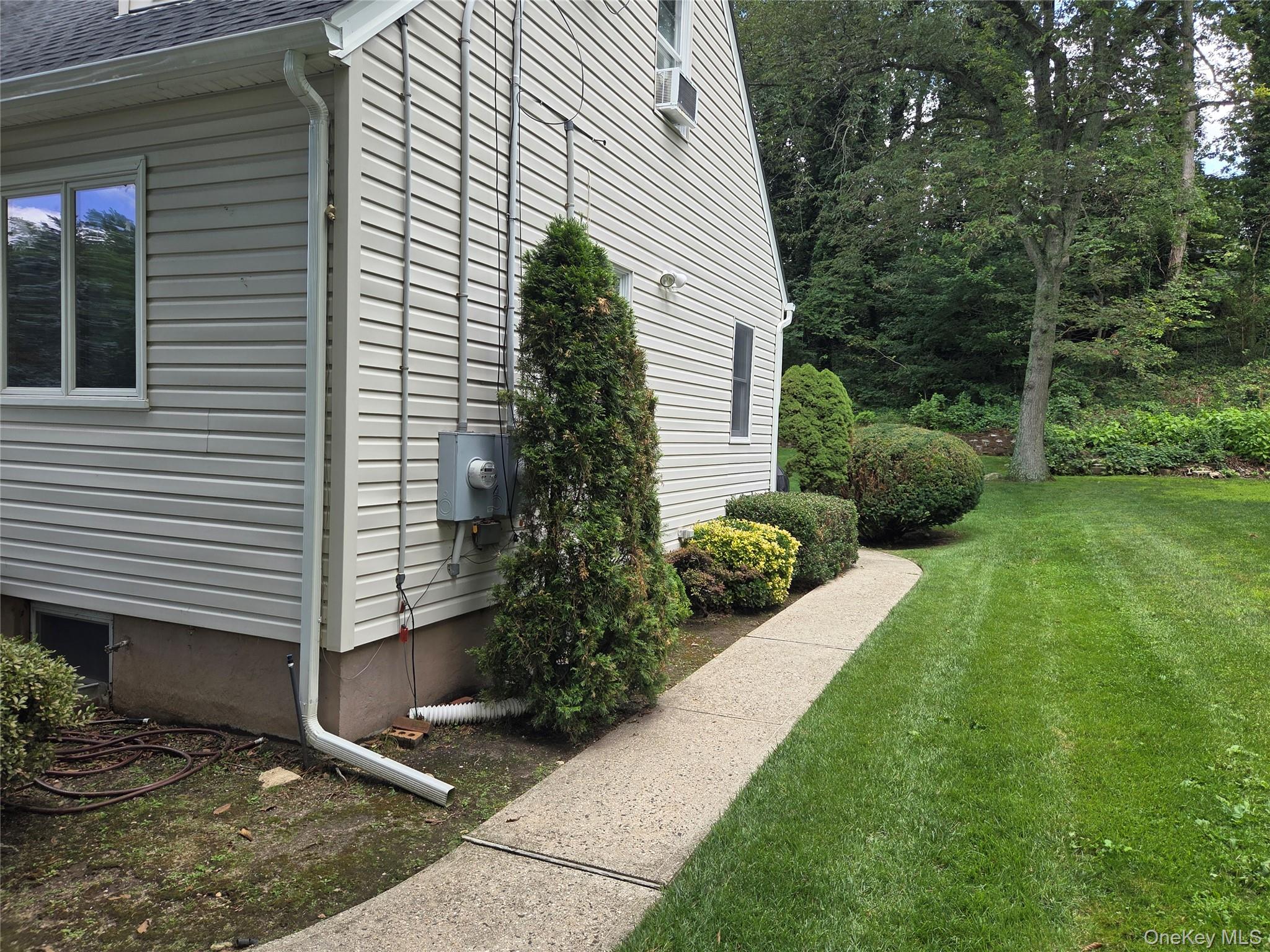 10 Irving Drive – For Rent photo 4