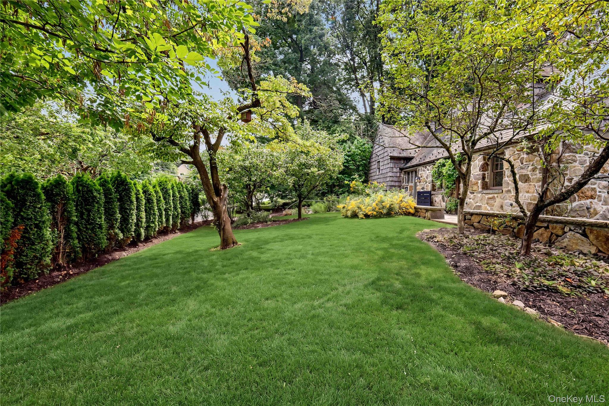 106 Glenwood Avenue – For Sale photo 5