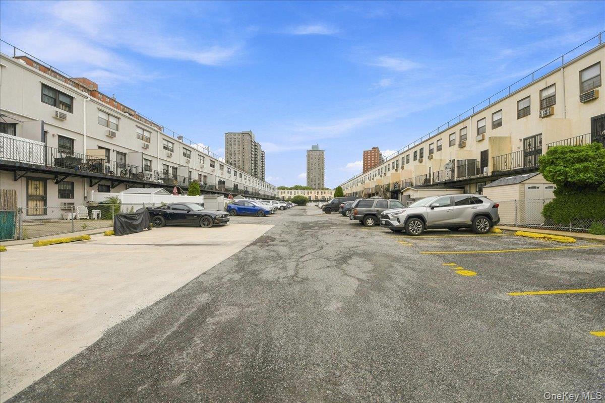 847 Underhill Avenue, Unit 56B photo 15