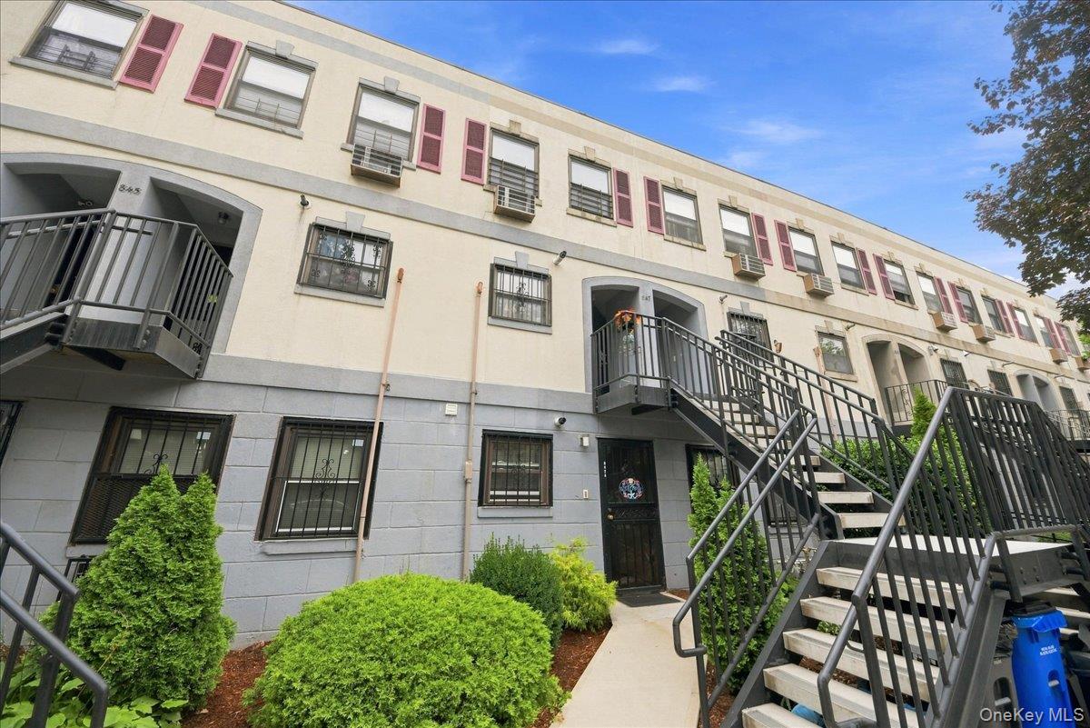 847 Underhill Avenue, Unit 56B photo 17