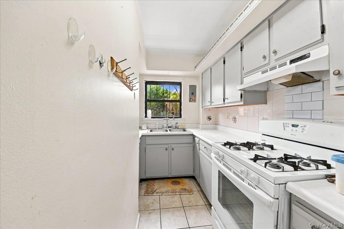 847 Underhill Avenue, Unit 56B photo 10