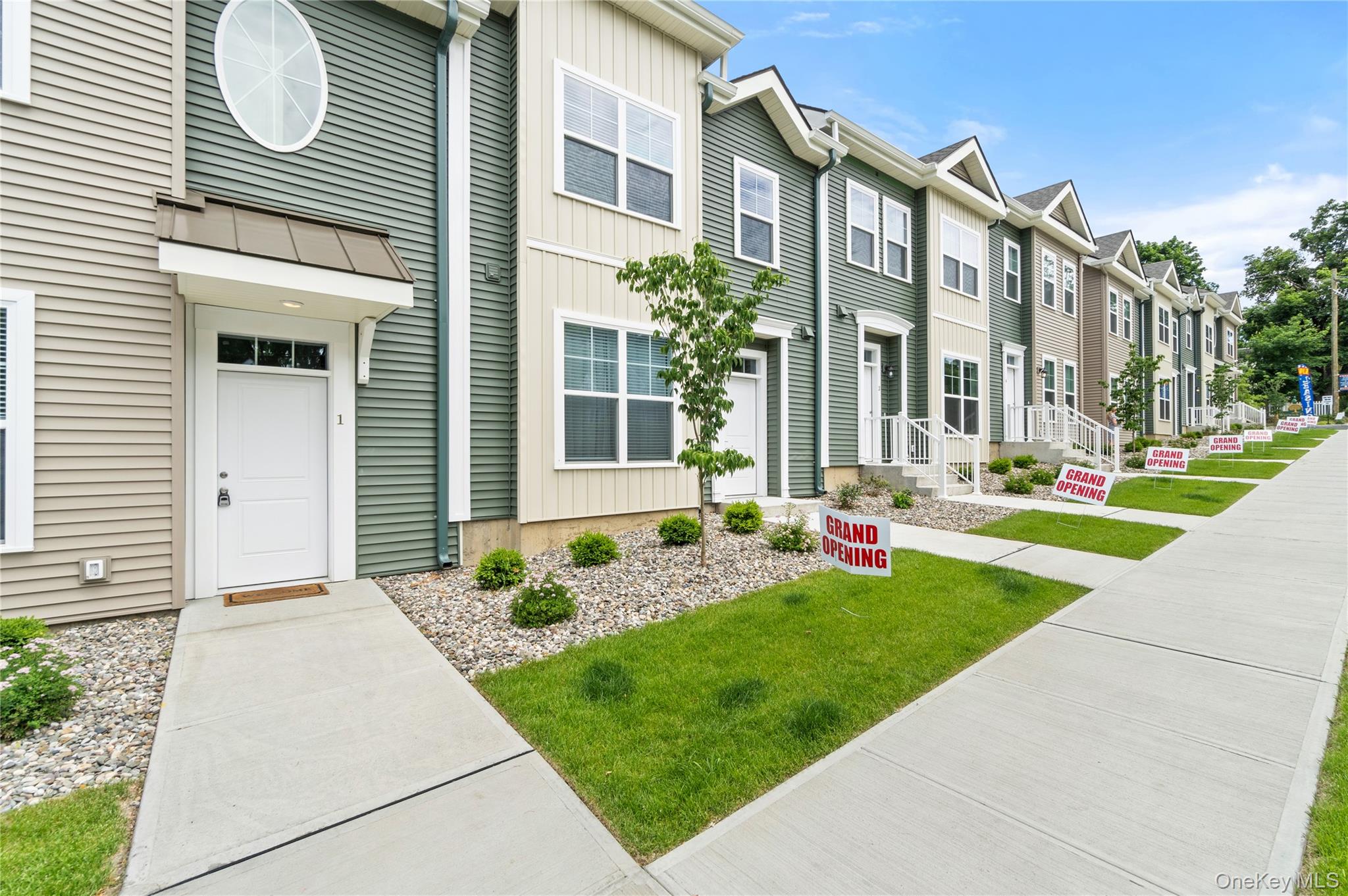 75 Forester Avenue, Unit 225