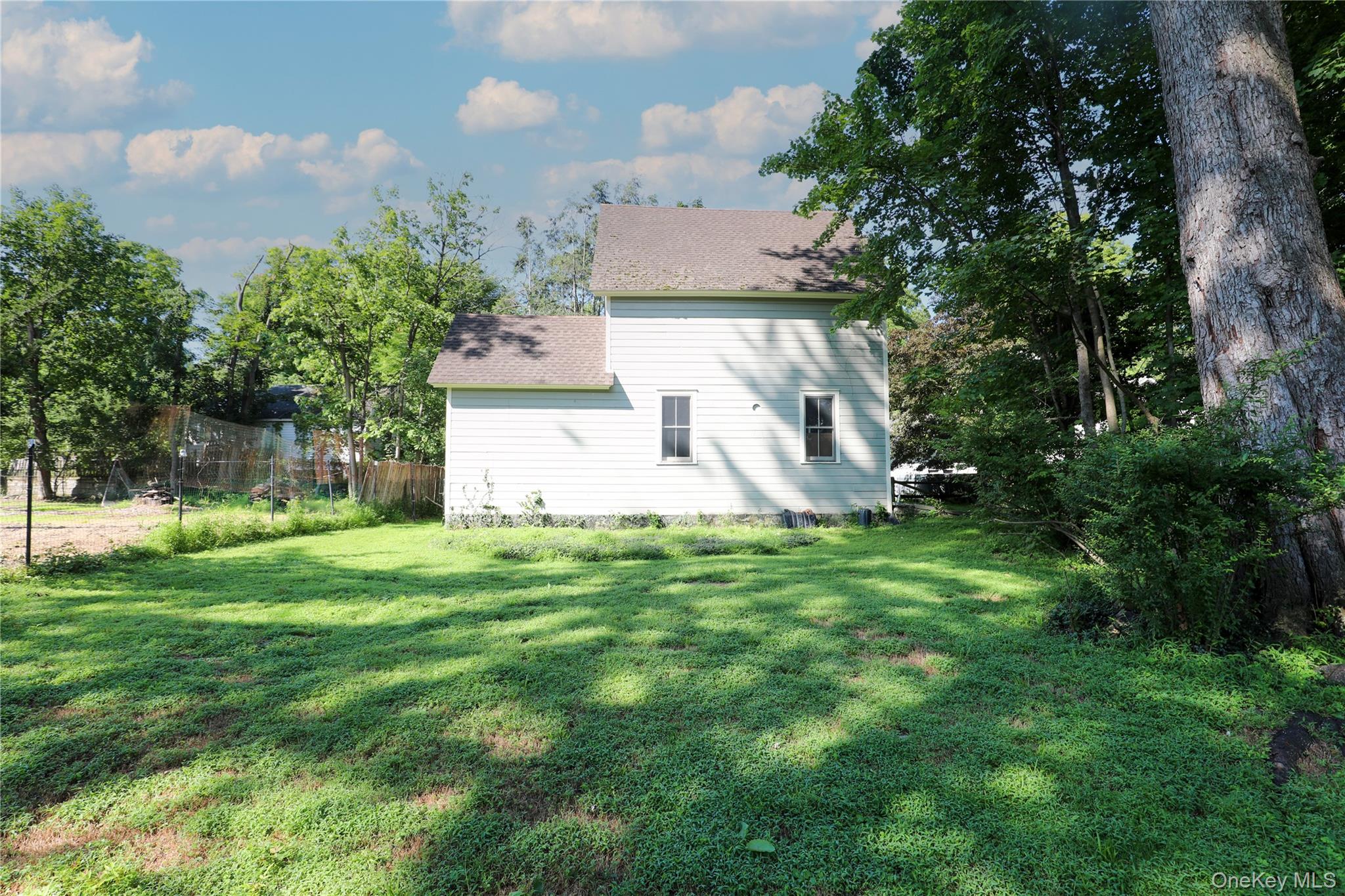 12-16 Lounsbury Place – For Rent photo 10