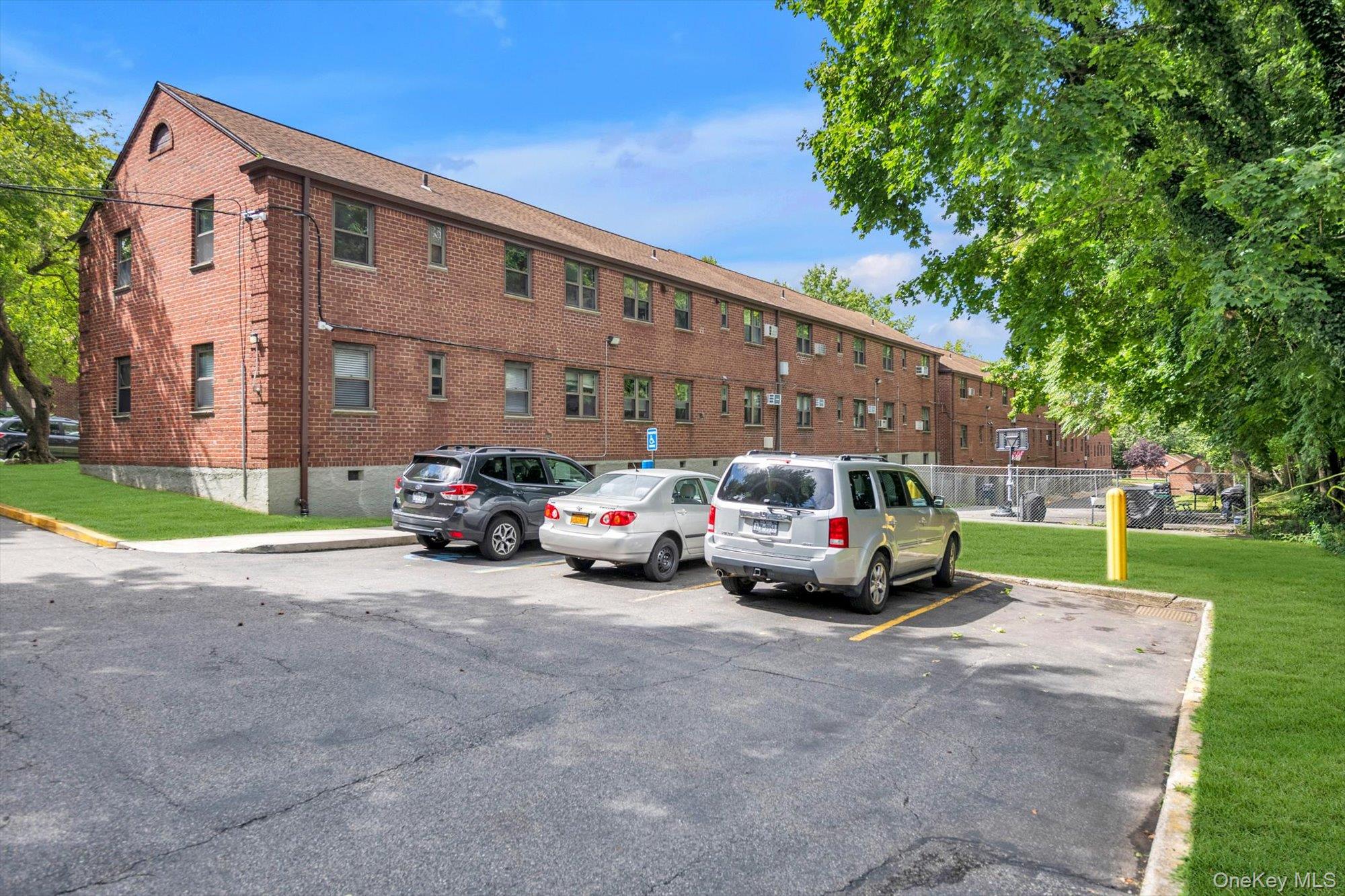 245-71 62nd Avenue, Unit B1-12 photo 13