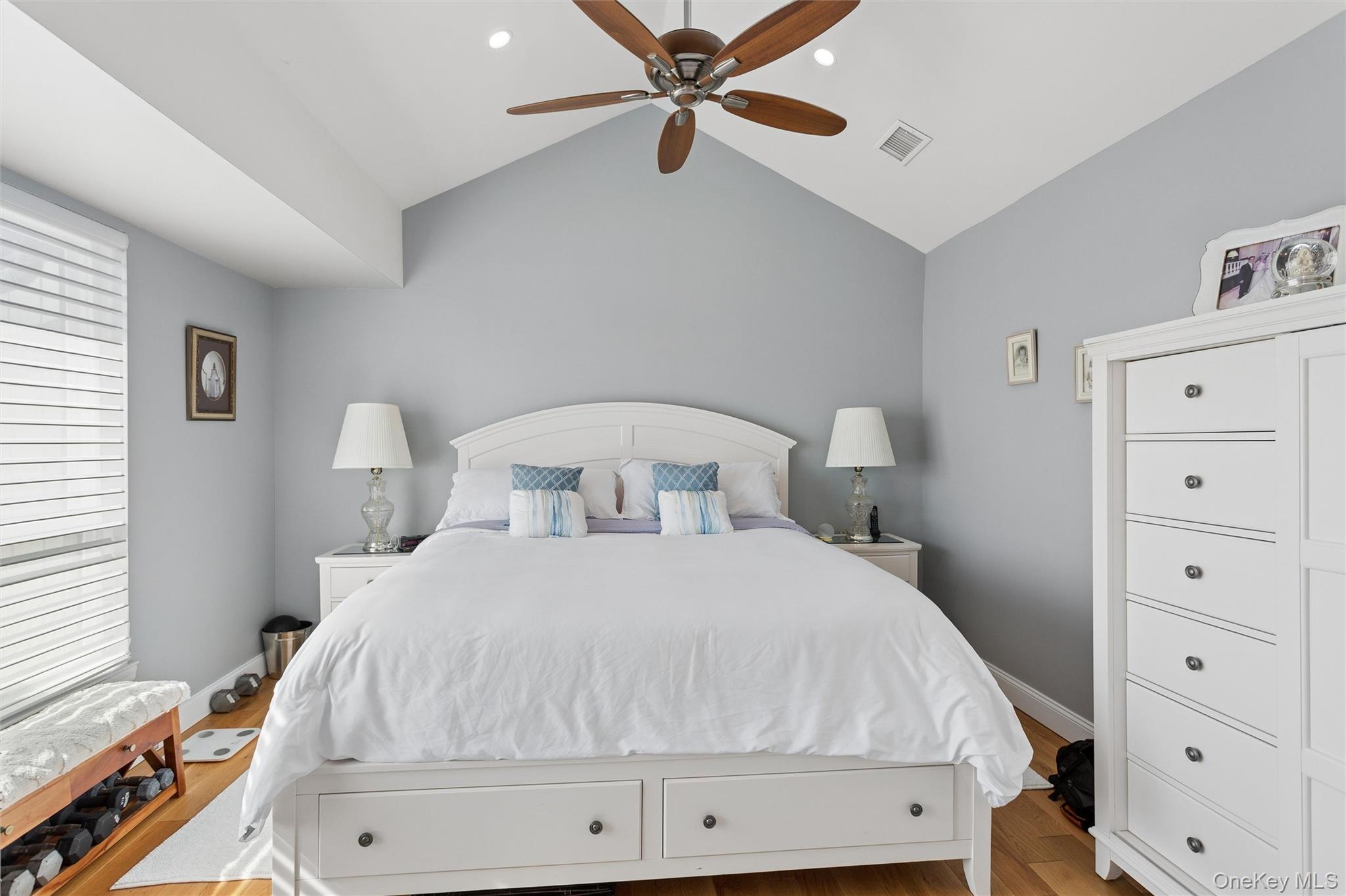 94 Pacific Boulevard – For Sale photo 23