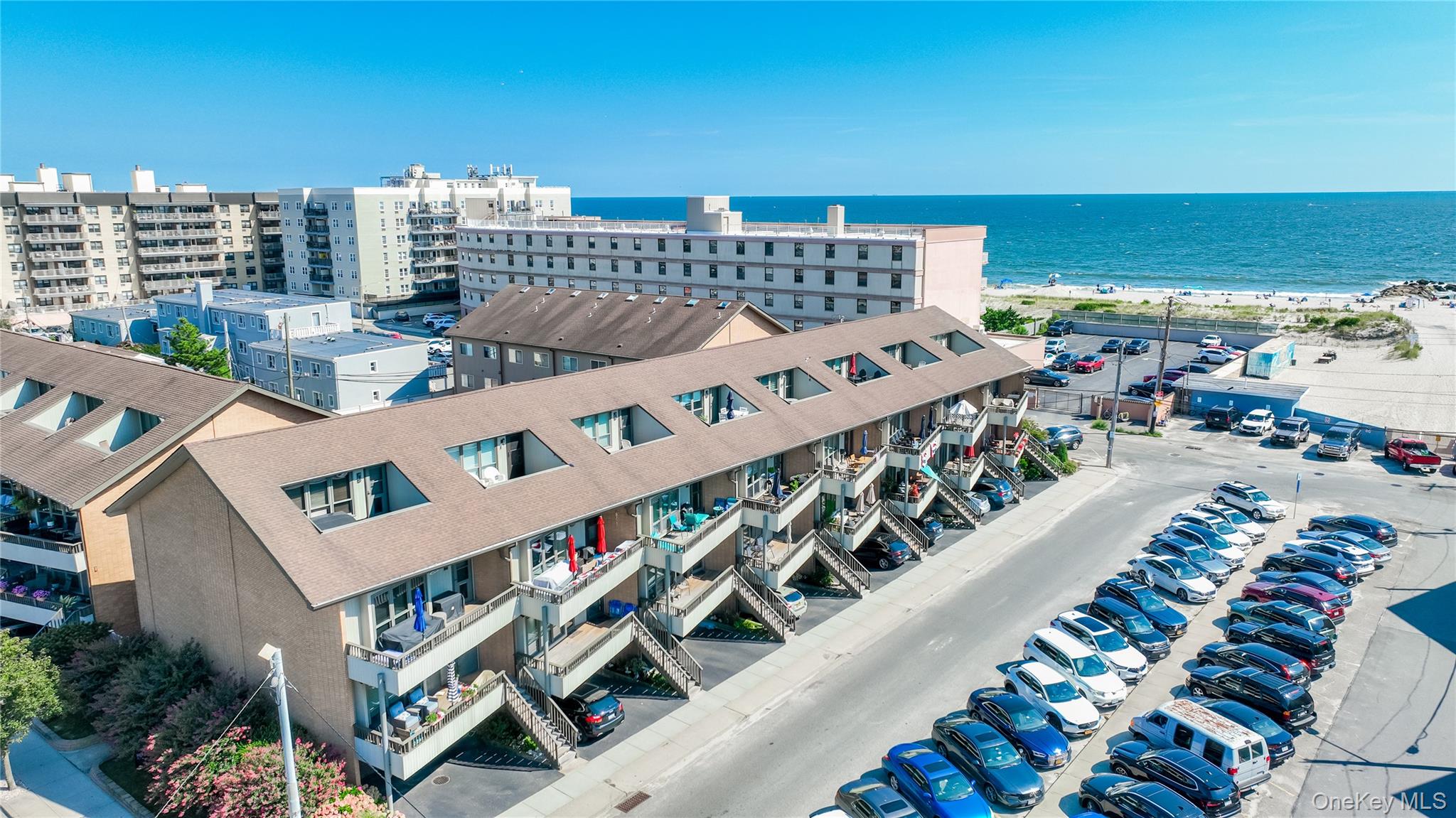 94 Pacific Boulevard – For Sale photo 5