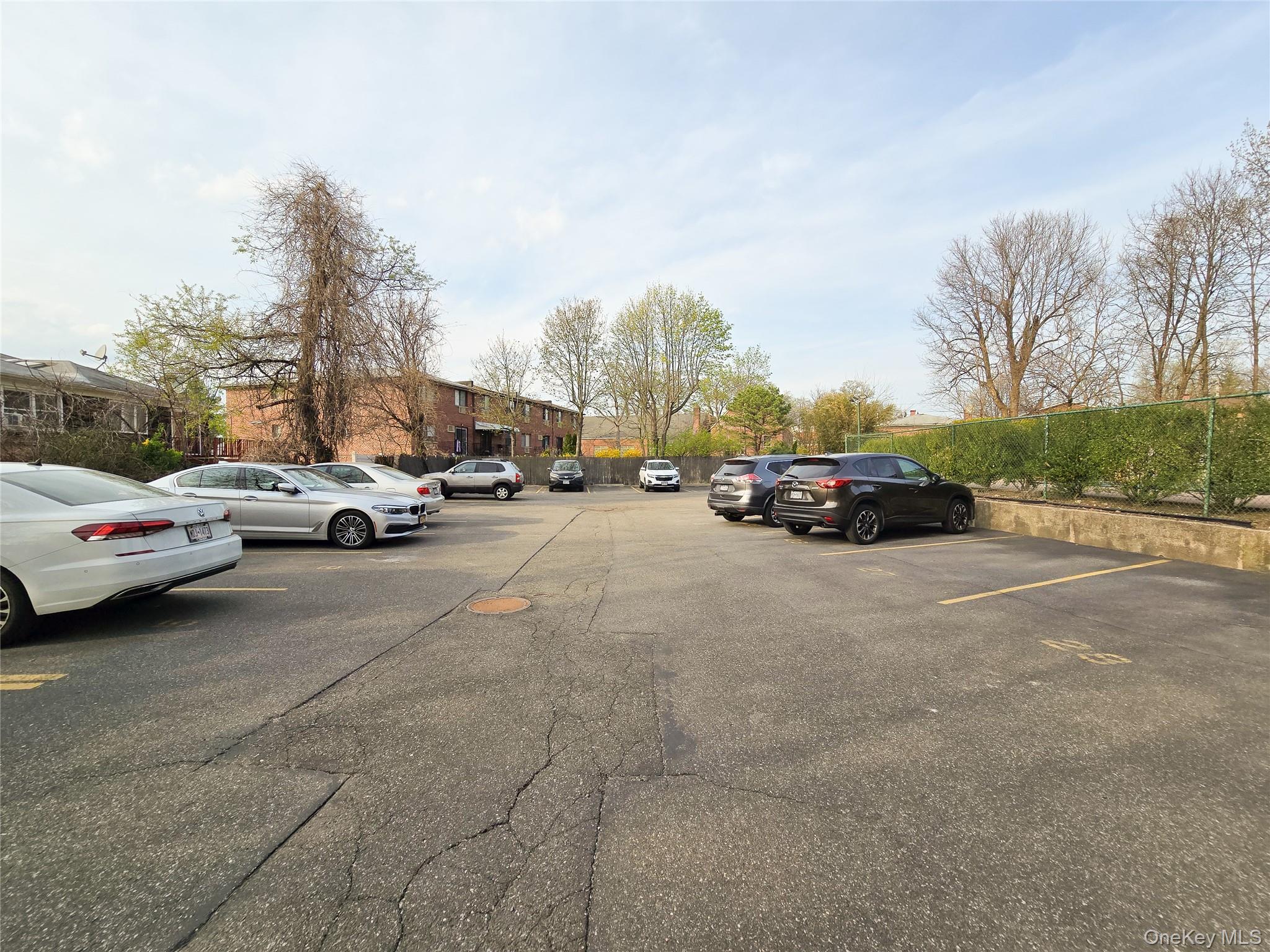 47-27 Little Neck Parkway, Unit L-2 photo 12