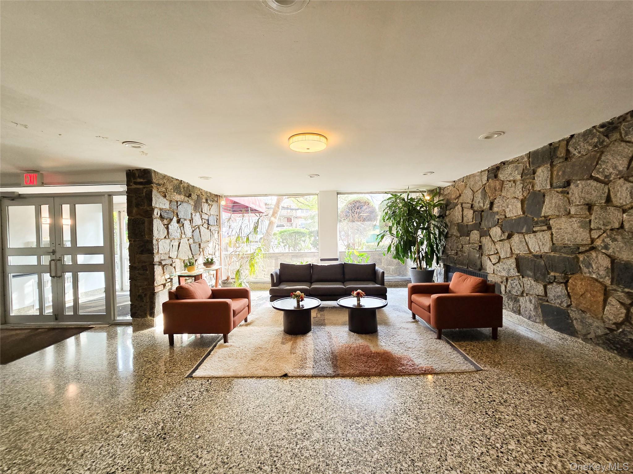 47-27 Little Neck Parkway, Unit L-2 photo 18