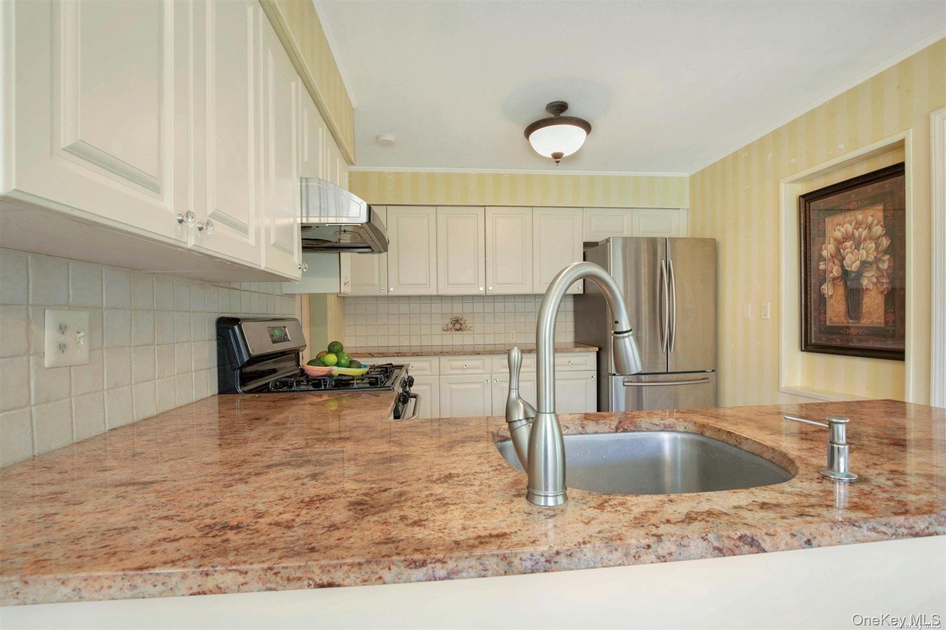 18 Addison Lane – For Rent photo 21