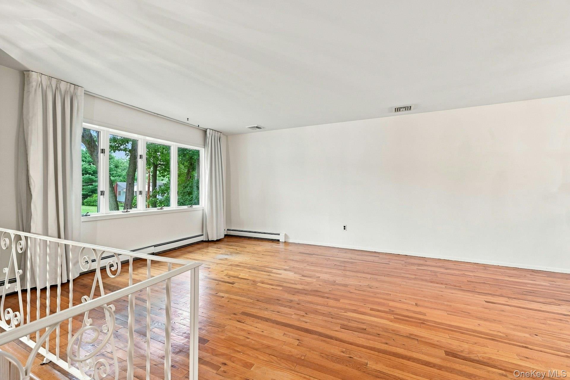 86 39th Street – For Sale photo 6