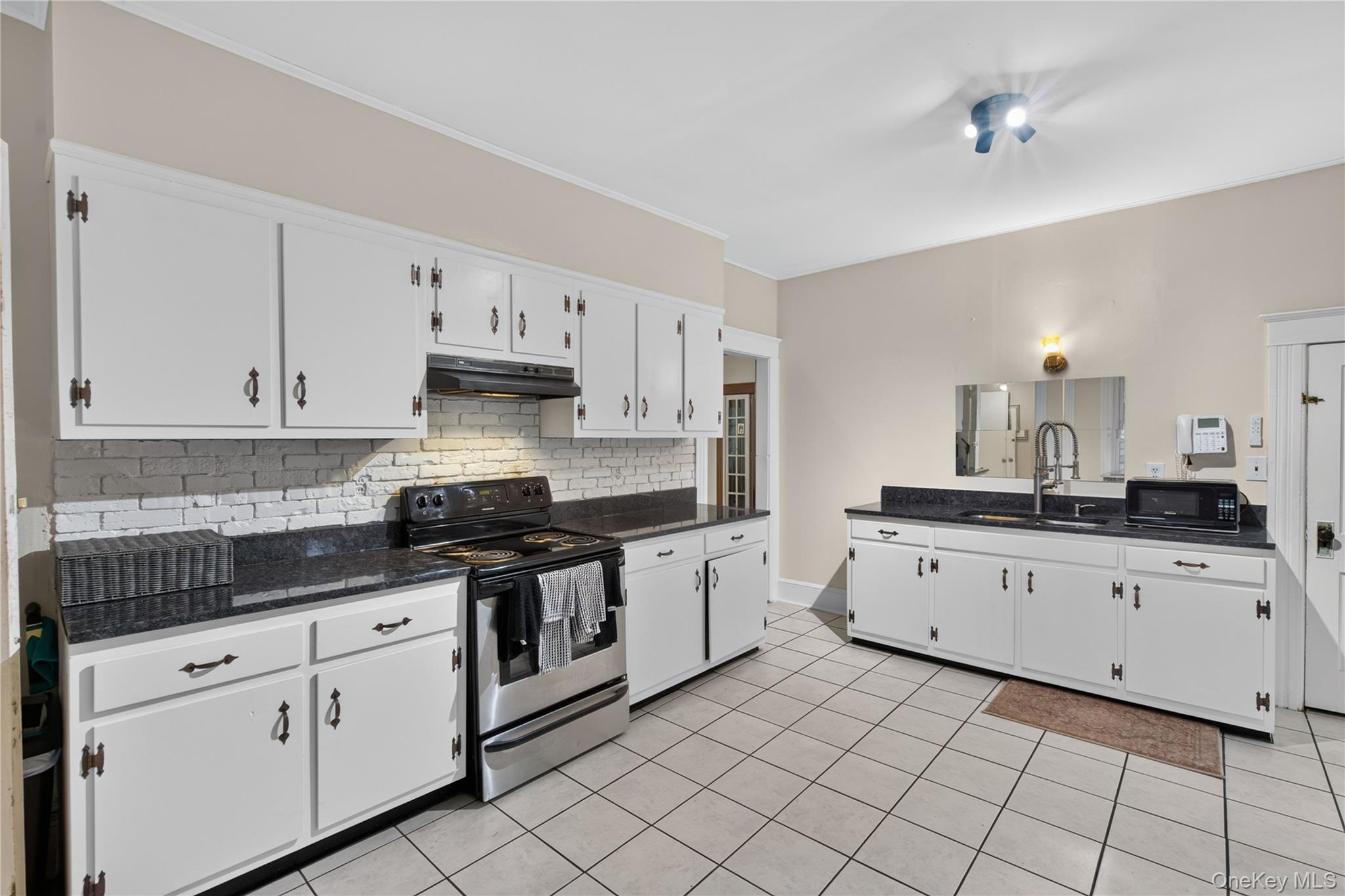 77 Union Street – For Sale photo 18
