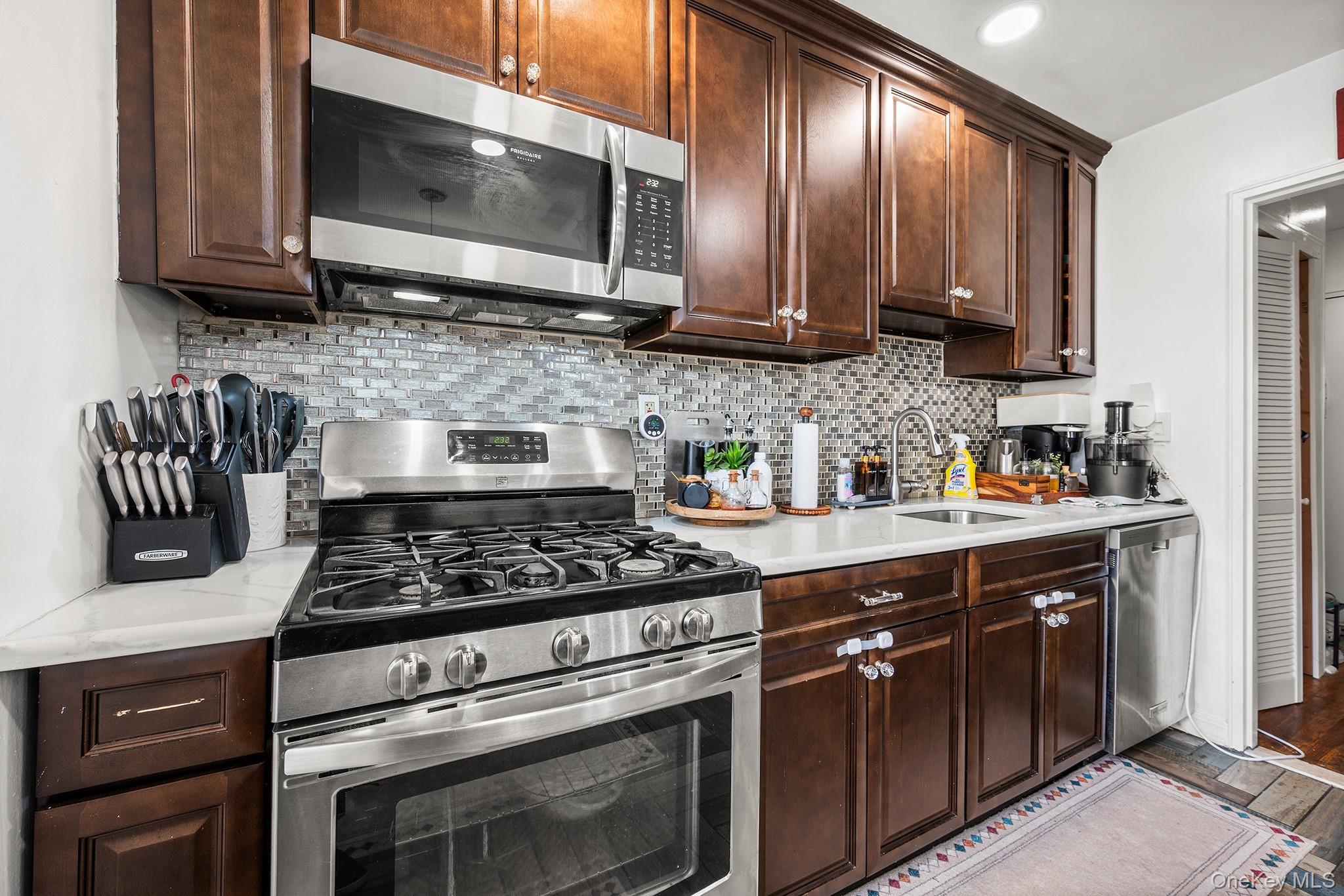 4 Dehaven, Unit 1D photo 19