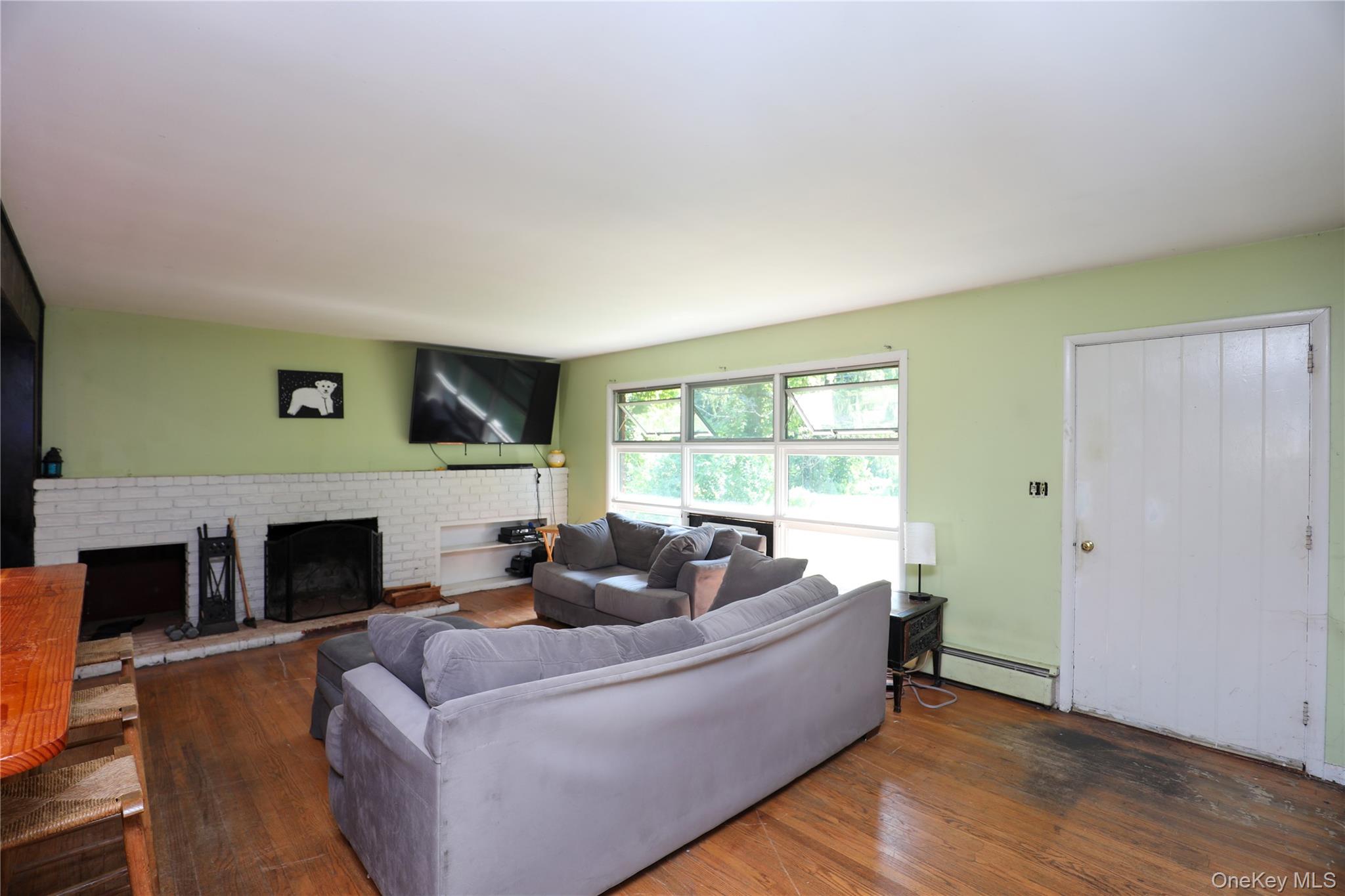 203 Maple Lane – For Sale photo 6