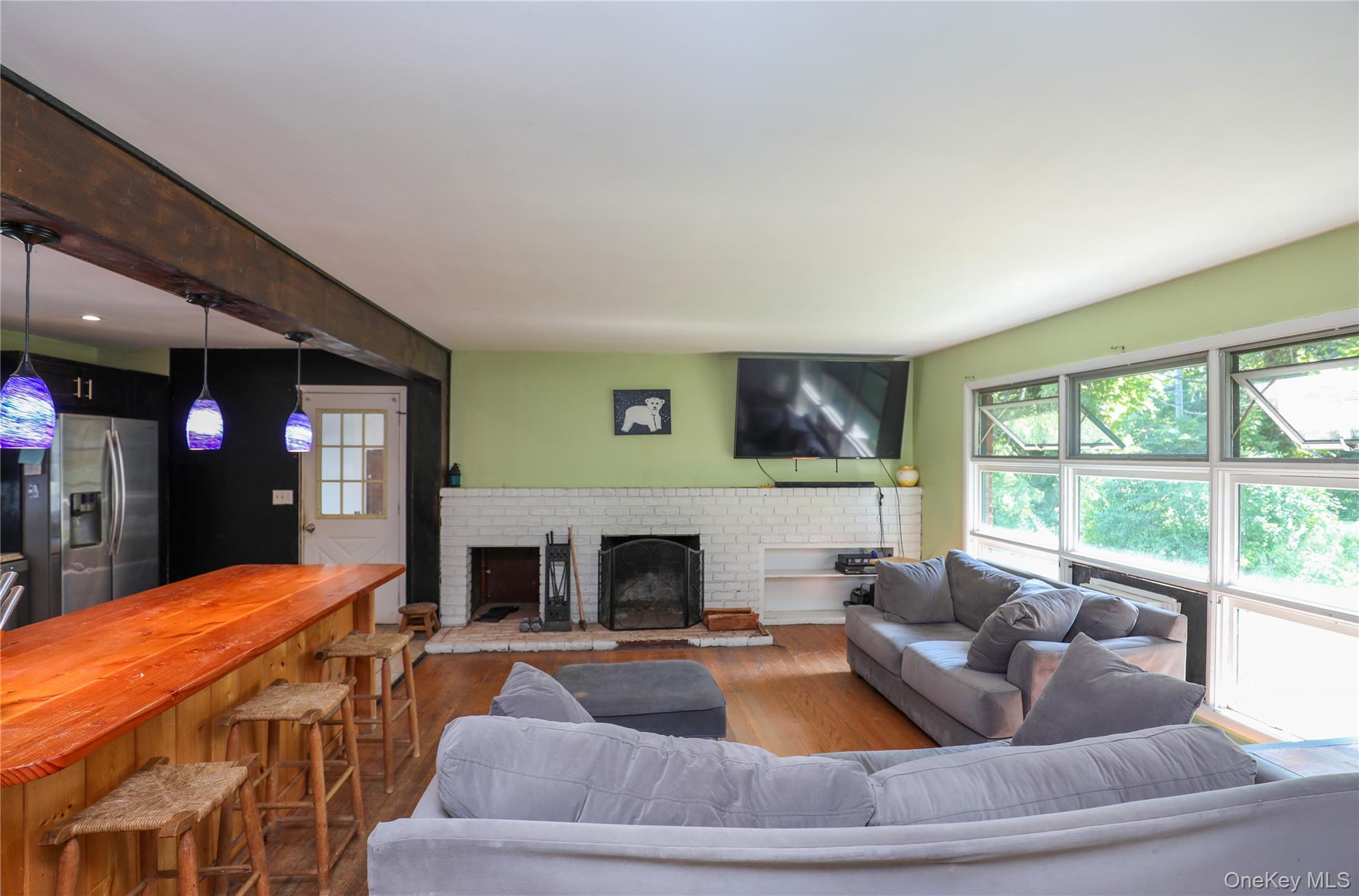 203 Maple Lane – For Sale photo 5