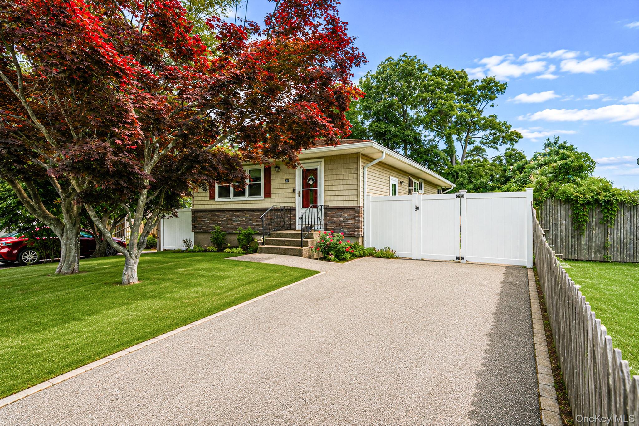 24 trafalgar Drive – For Sale