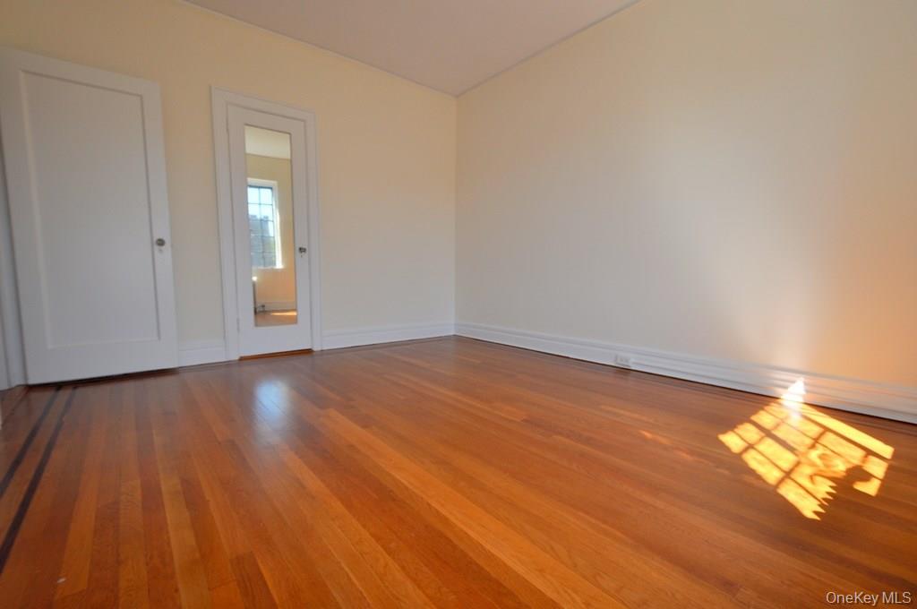 155 Garth Road, Unit 4D photo 21