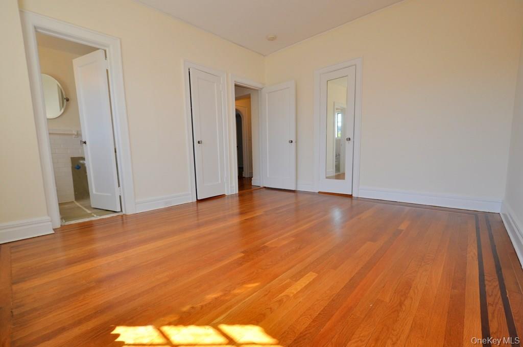 155 Garth Road, Unit 4D photo 17