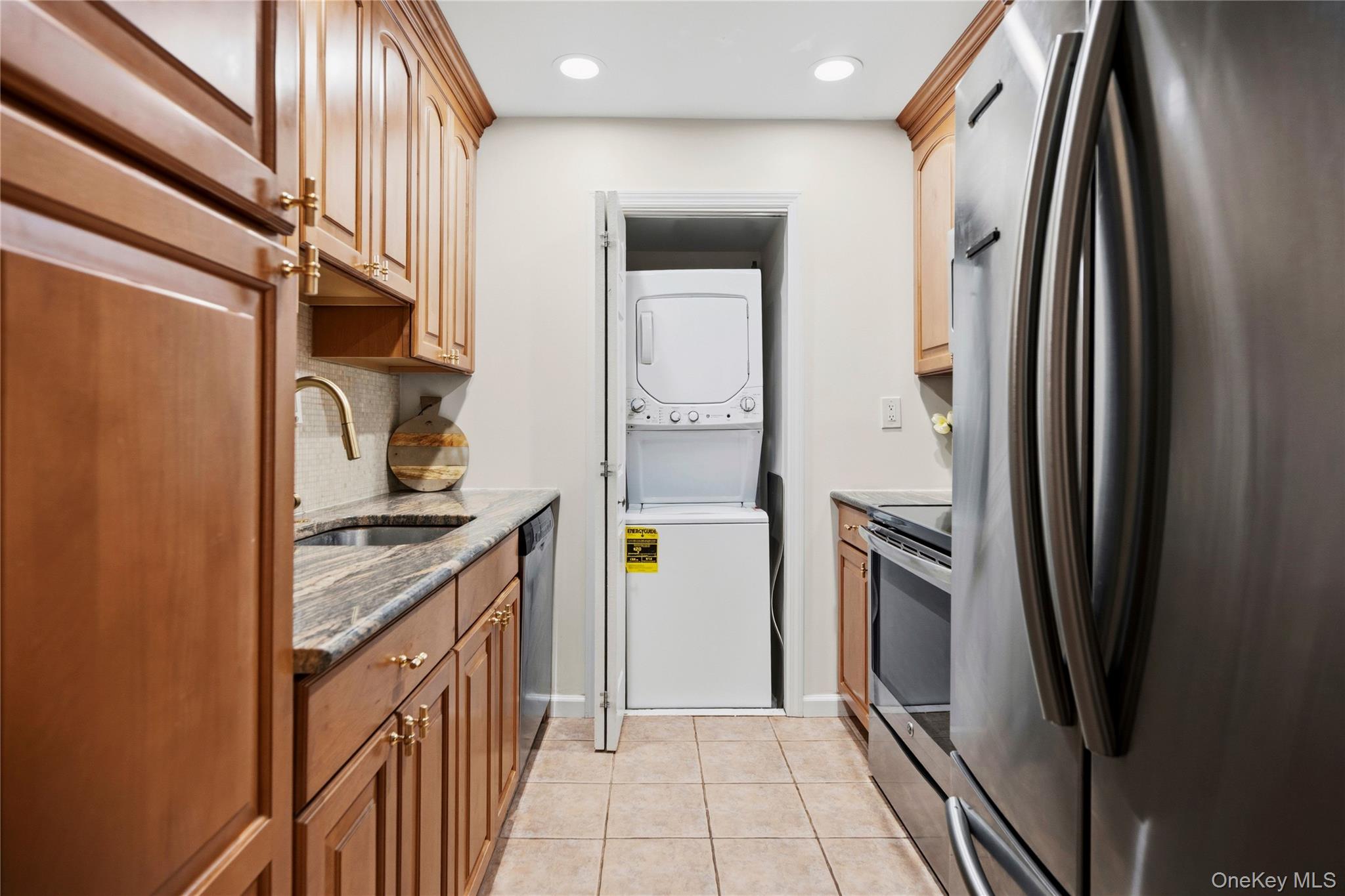 36 Richmond Boulevard, Unit 4A photo 13