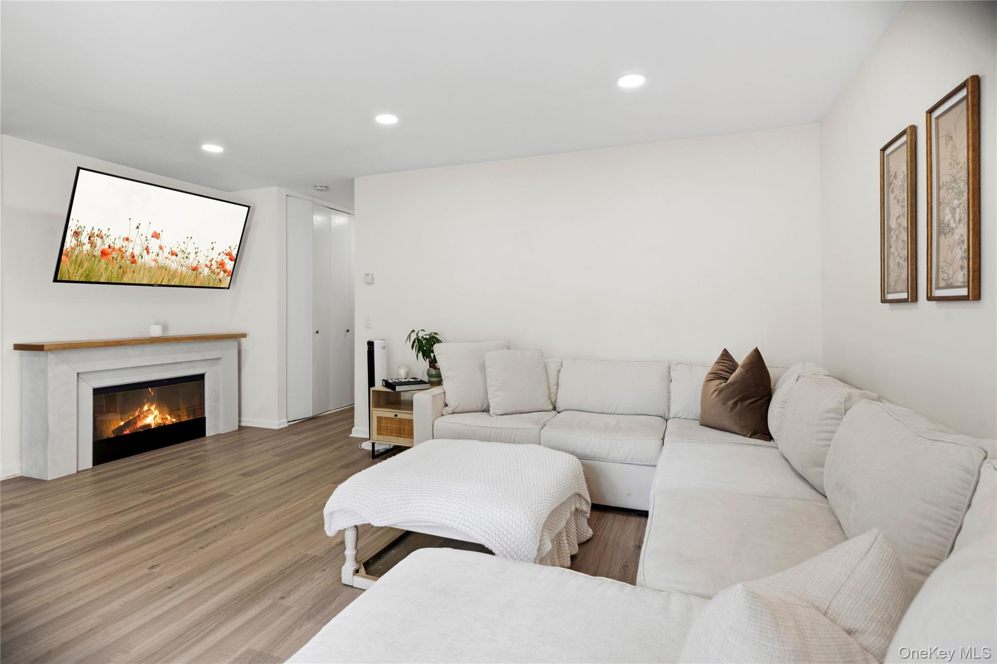 36 Richmond Boulevard, Unit 4A photo 5
