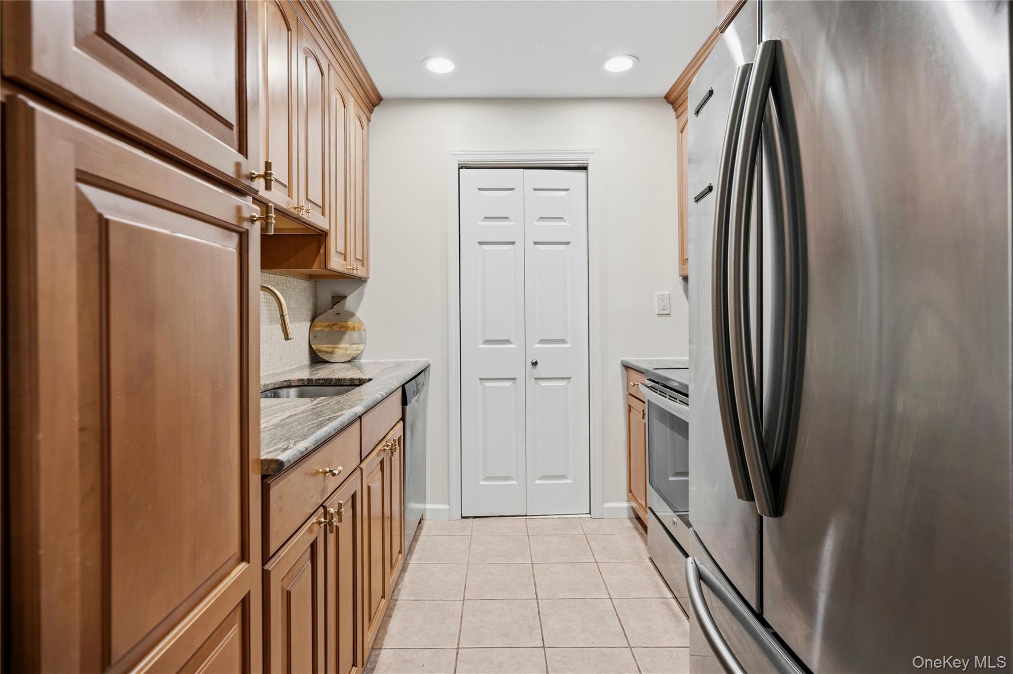 36 Richmond Boulevard, Unit 4A photo 10