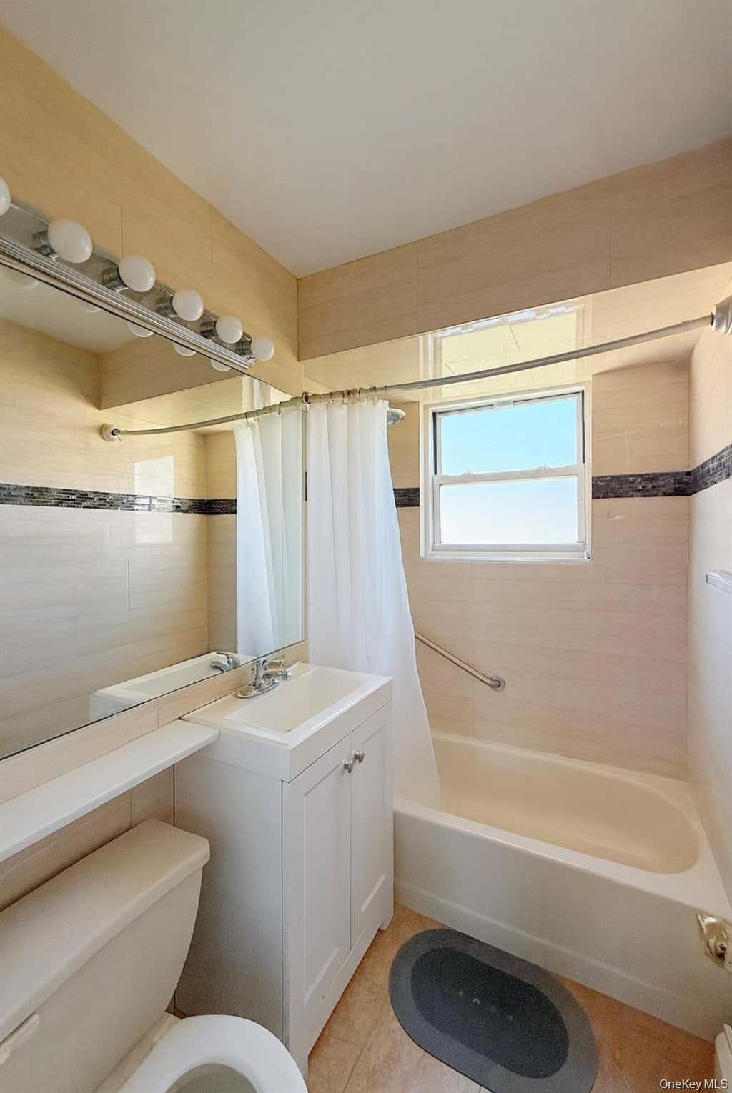 152-47 Jewel Avenue, Unit B photo 8