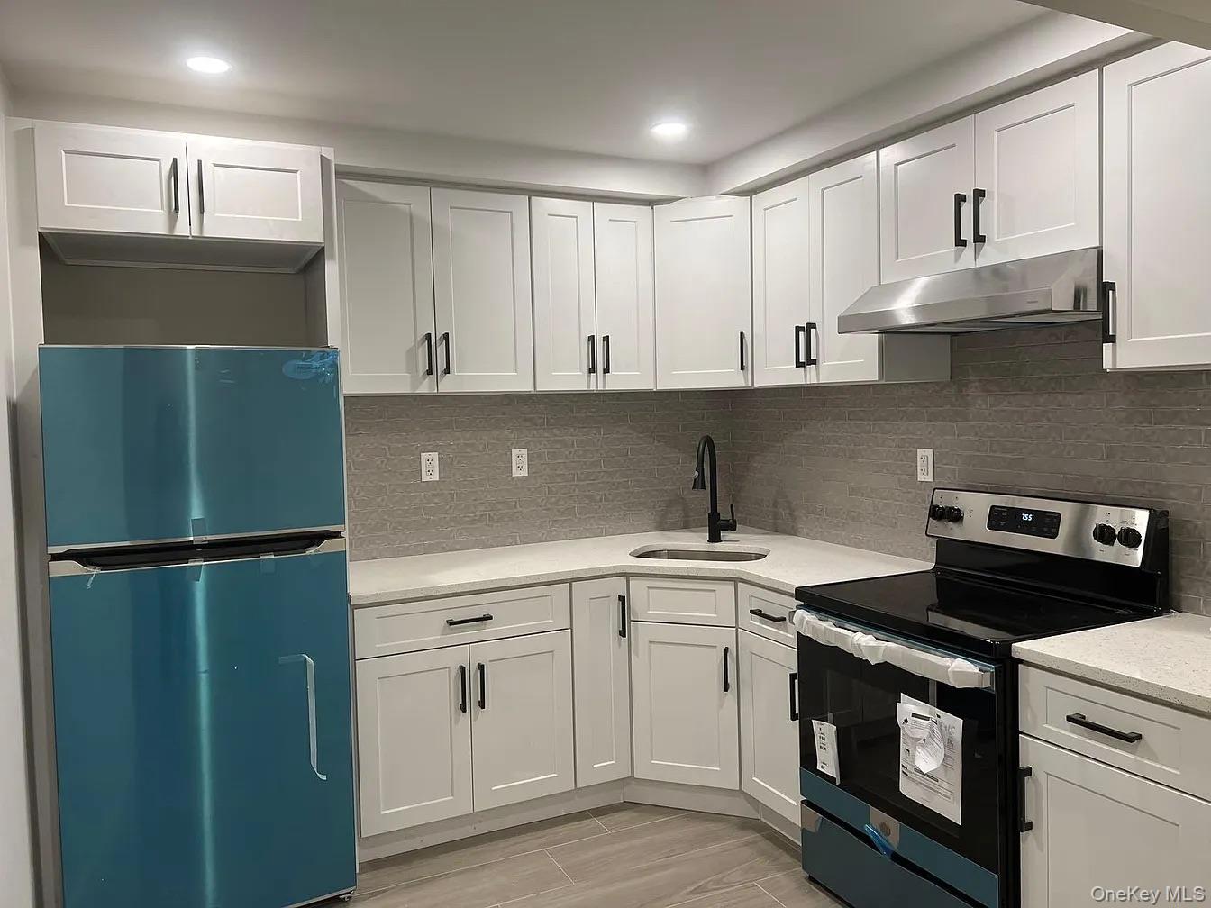 5540 97th Place, Unit 3B photo 2