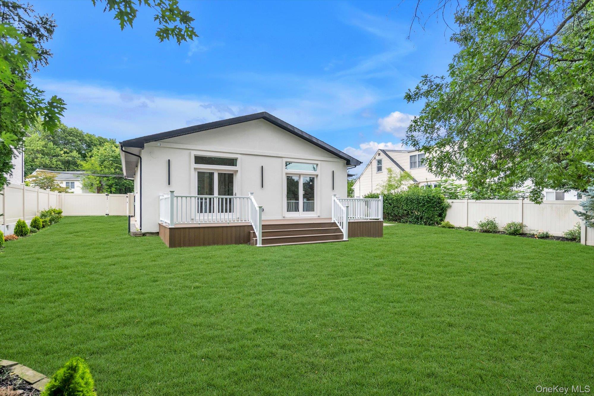109 Nassau Drive – For Sale photo 24