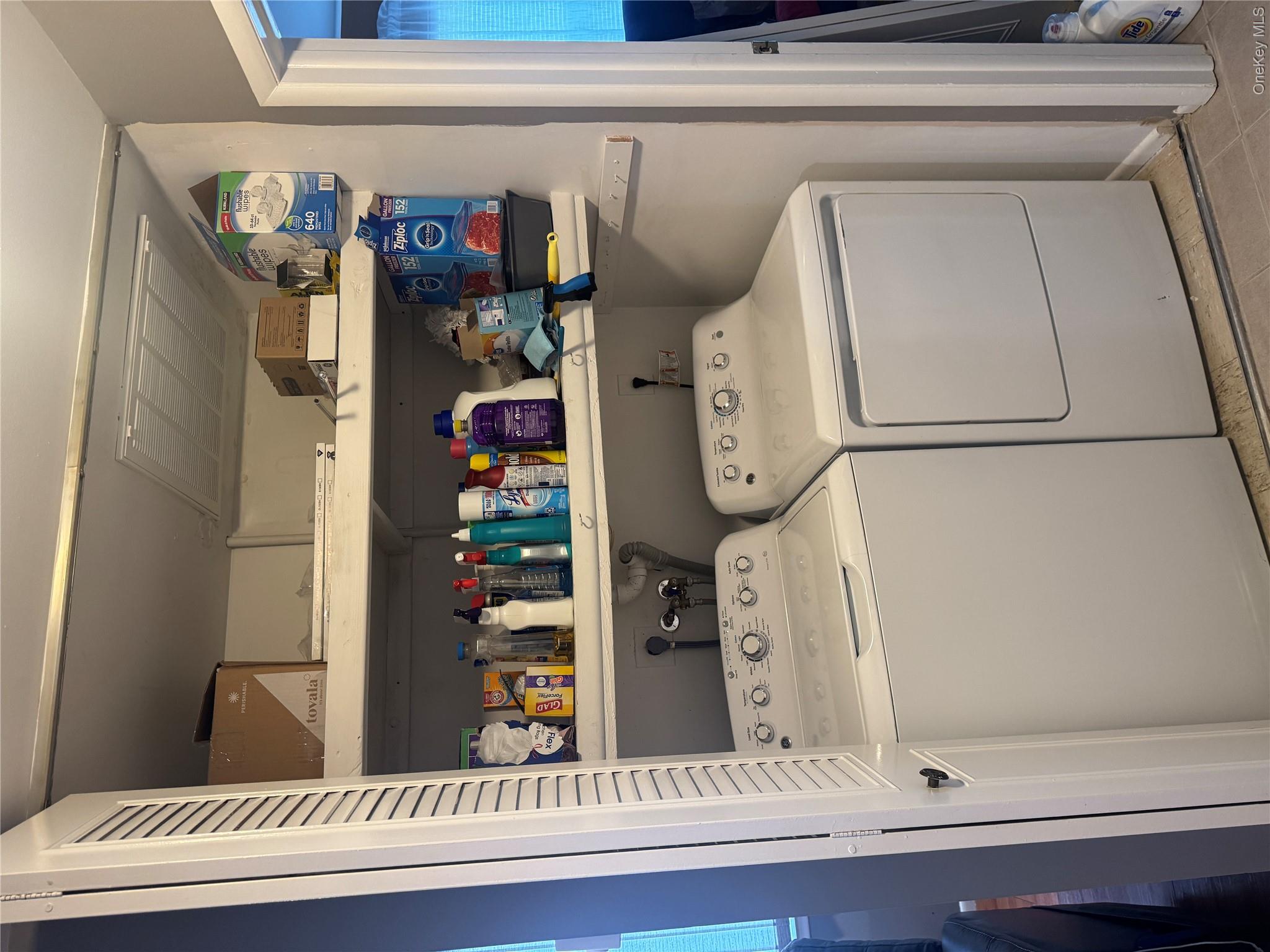 134 Eastbourne Court, Unit A photo 10