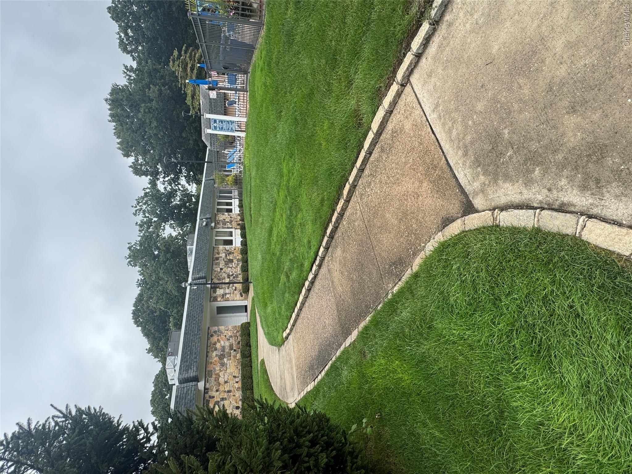 134 Eastbourne Court, Unit A photo 17