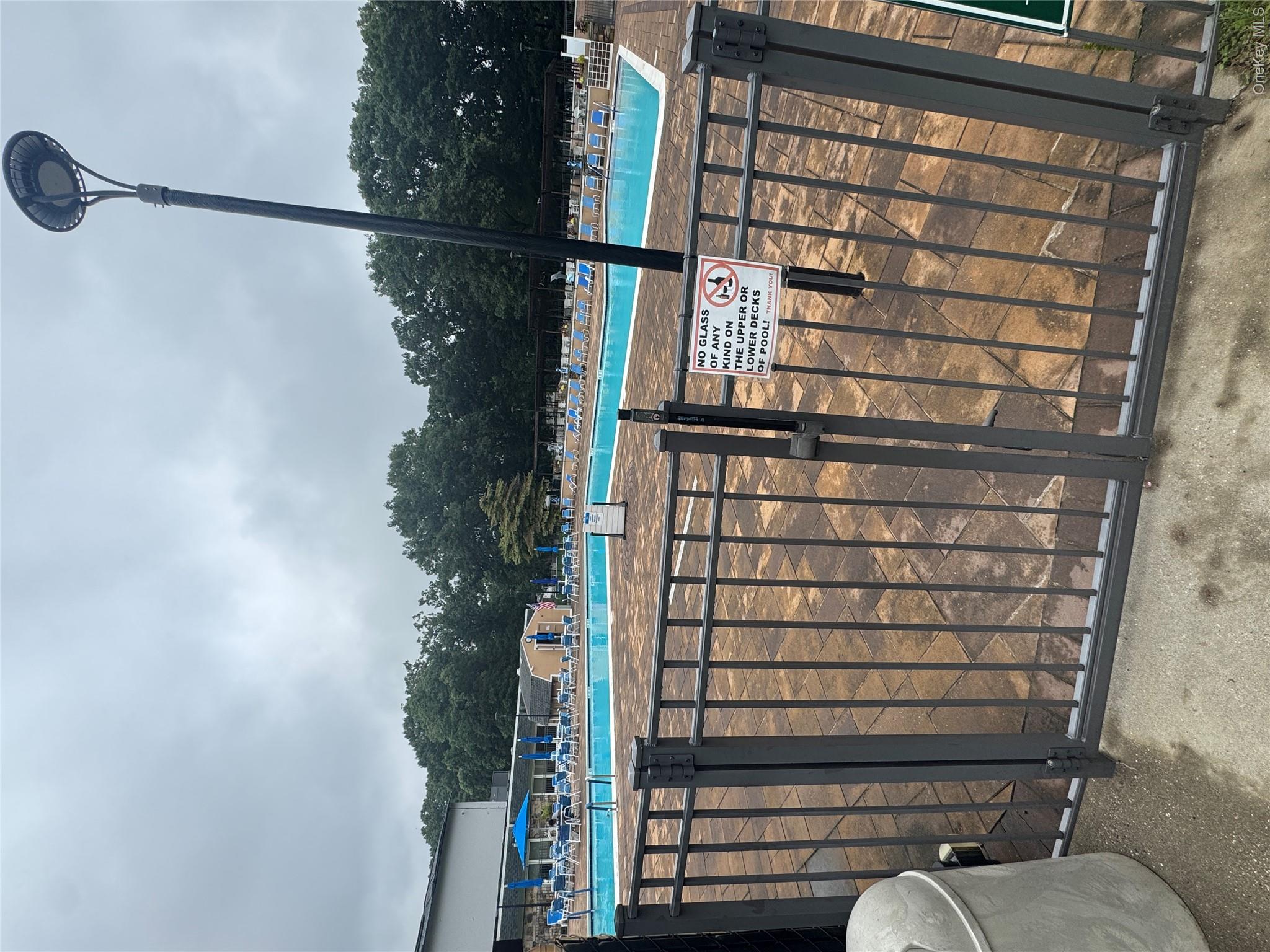 134 Eastbourne Court, Unit A photo 18