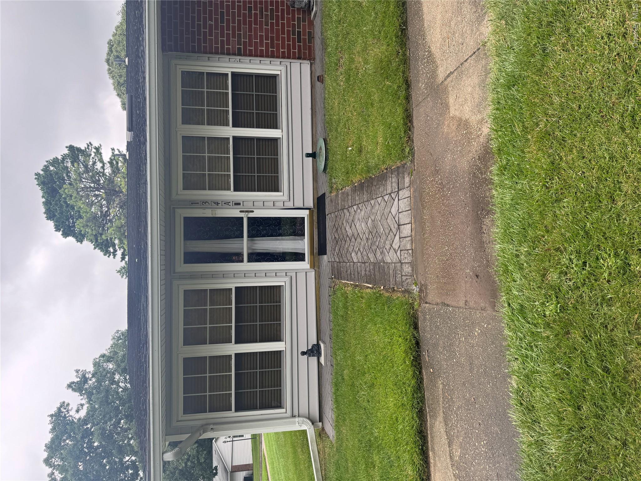 134 Eastbourne Court, Unit A