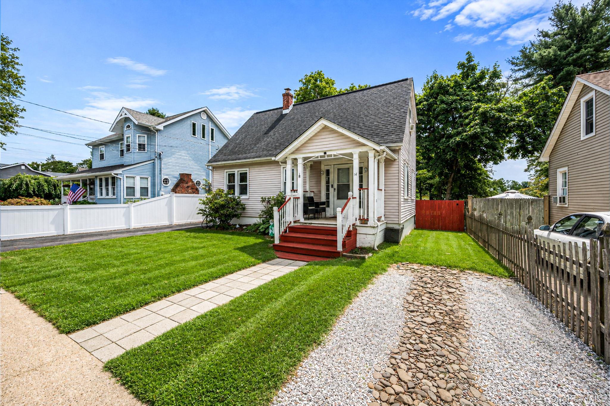 14 Richard Avenue – For Sale photo 2