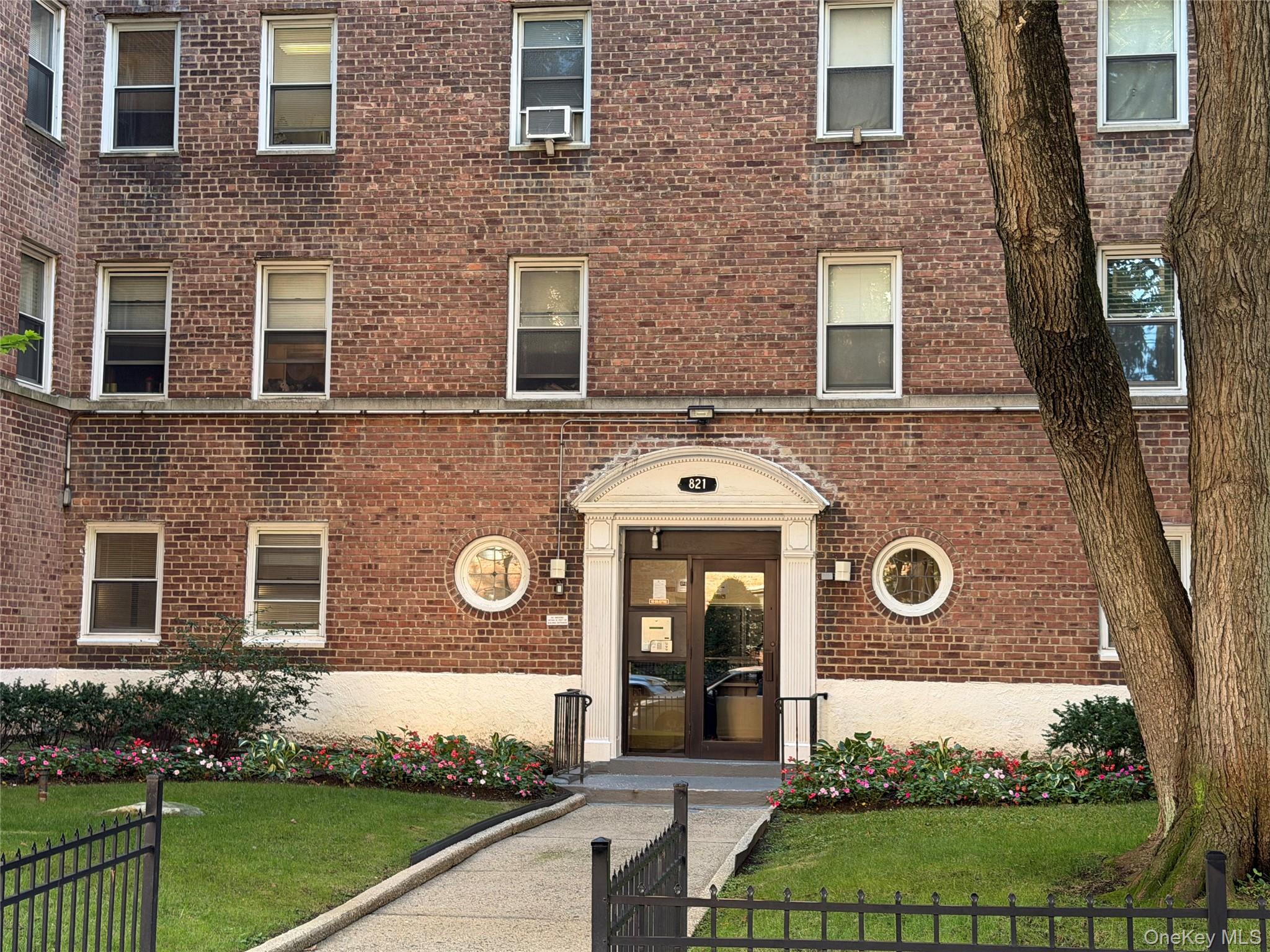 821 Bronx River Road, Unit BG