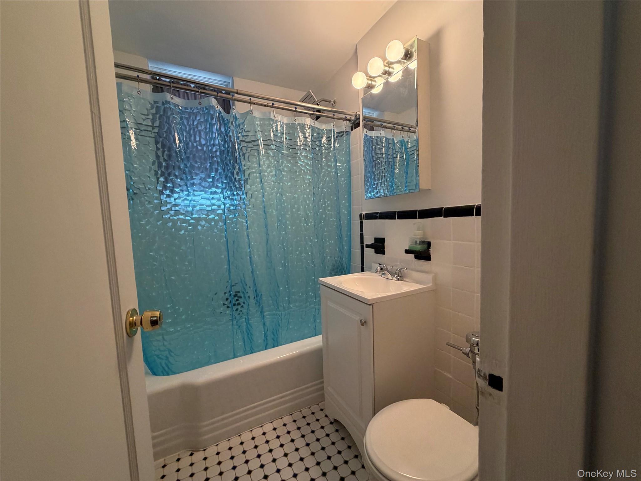 821 Bronx River Road, Unit BG photo 9