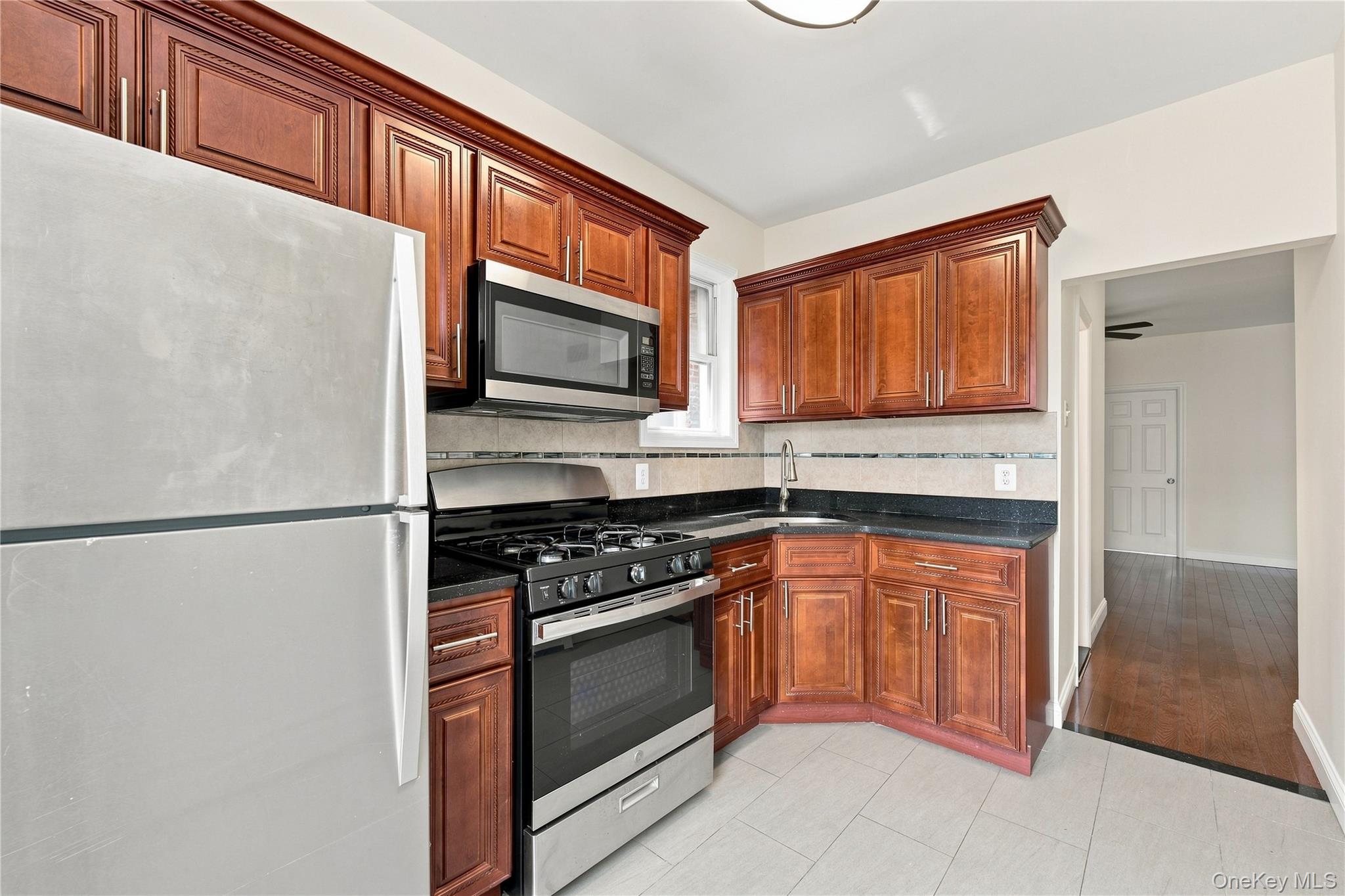 5118 48th Street – For Sale photo 6